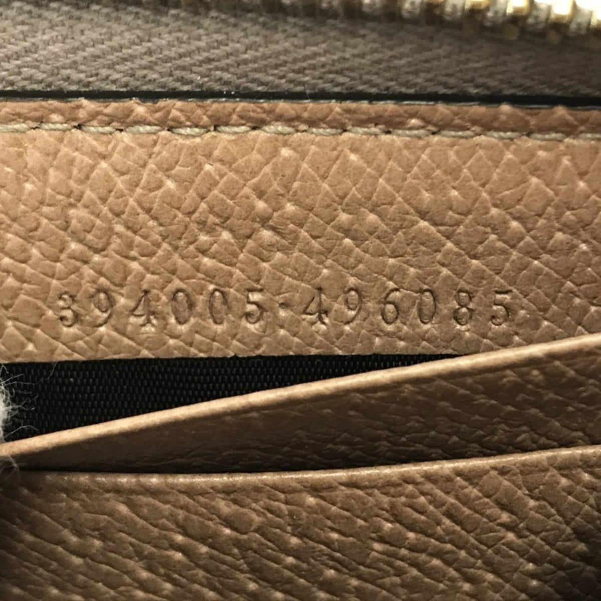 Gucci Pink Beige Gg Canvas Long Wallet (Bi-Fold) (Pre-Owned)