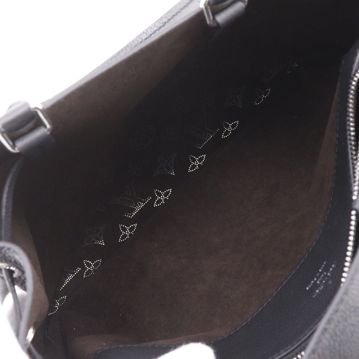 Louis Vuitton Black Noir Monogram Mahina Leather Handbag (Pre-Owned)