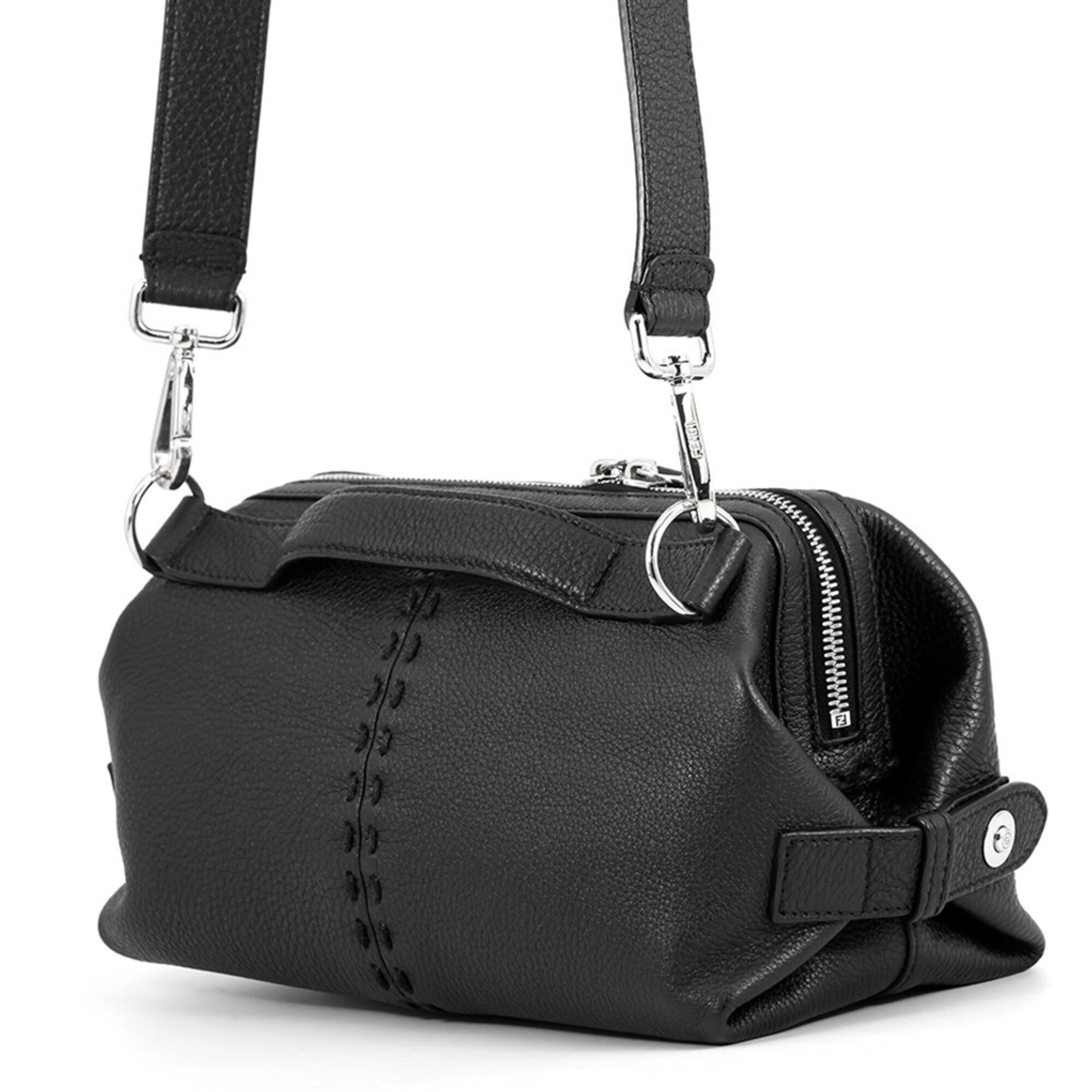 Fendi Selleria Black Leather Handbag Shoulder Bag (Pre-Owned)