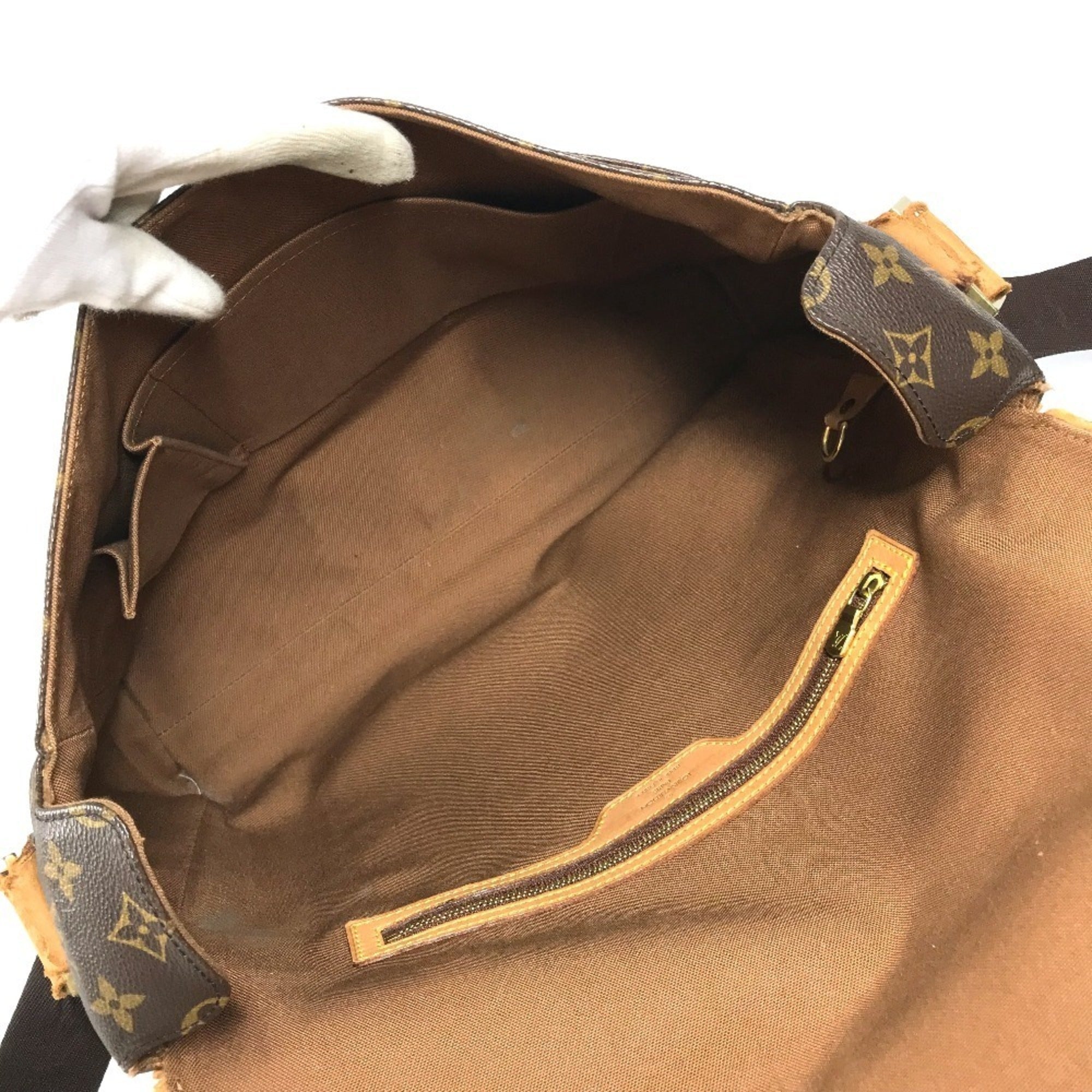 Louis Vuitton Brown Monogram Canvas Messenger Bag Shoulder Bag (Pre-Owned)