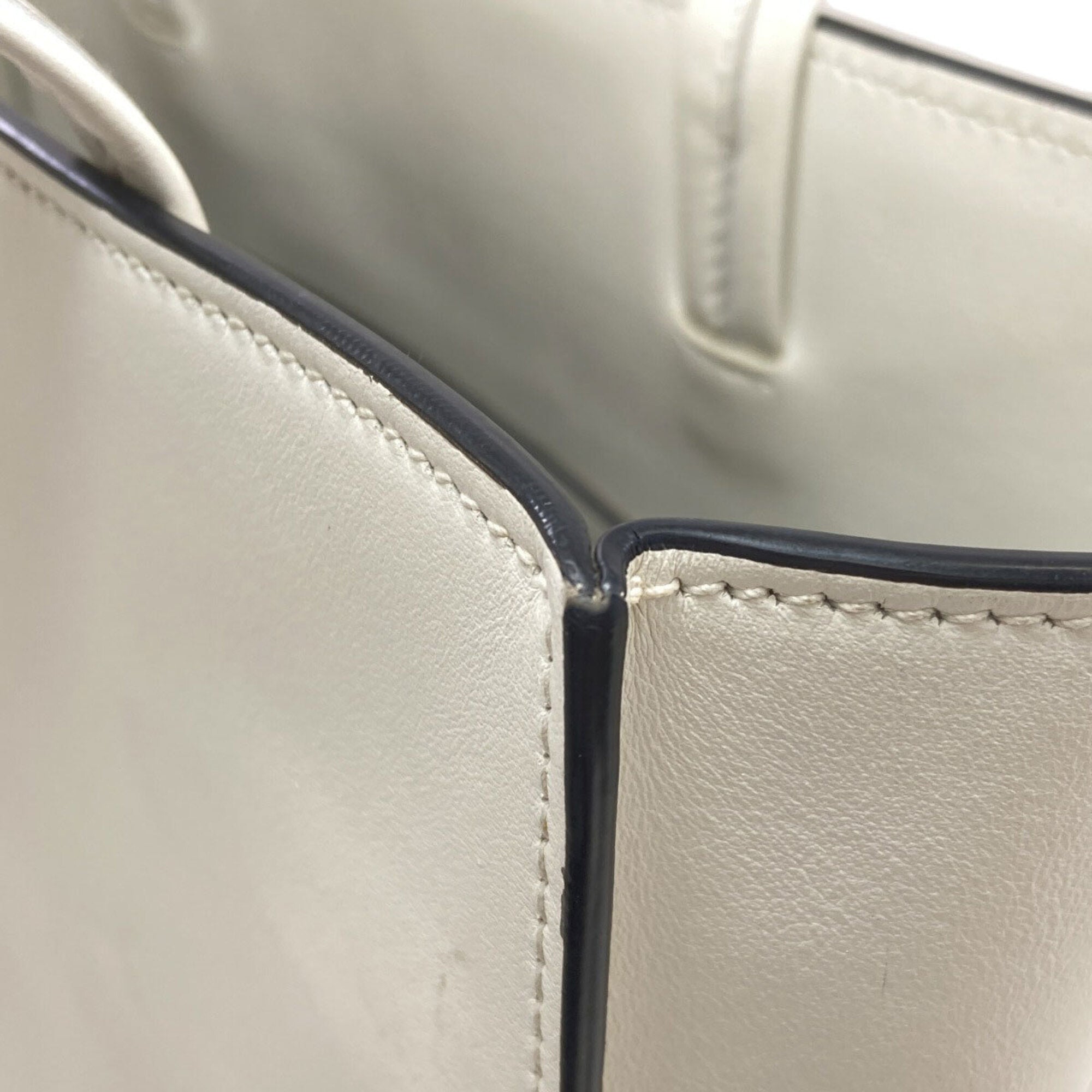 Prada White Leather Handbag (Pre-Owned)