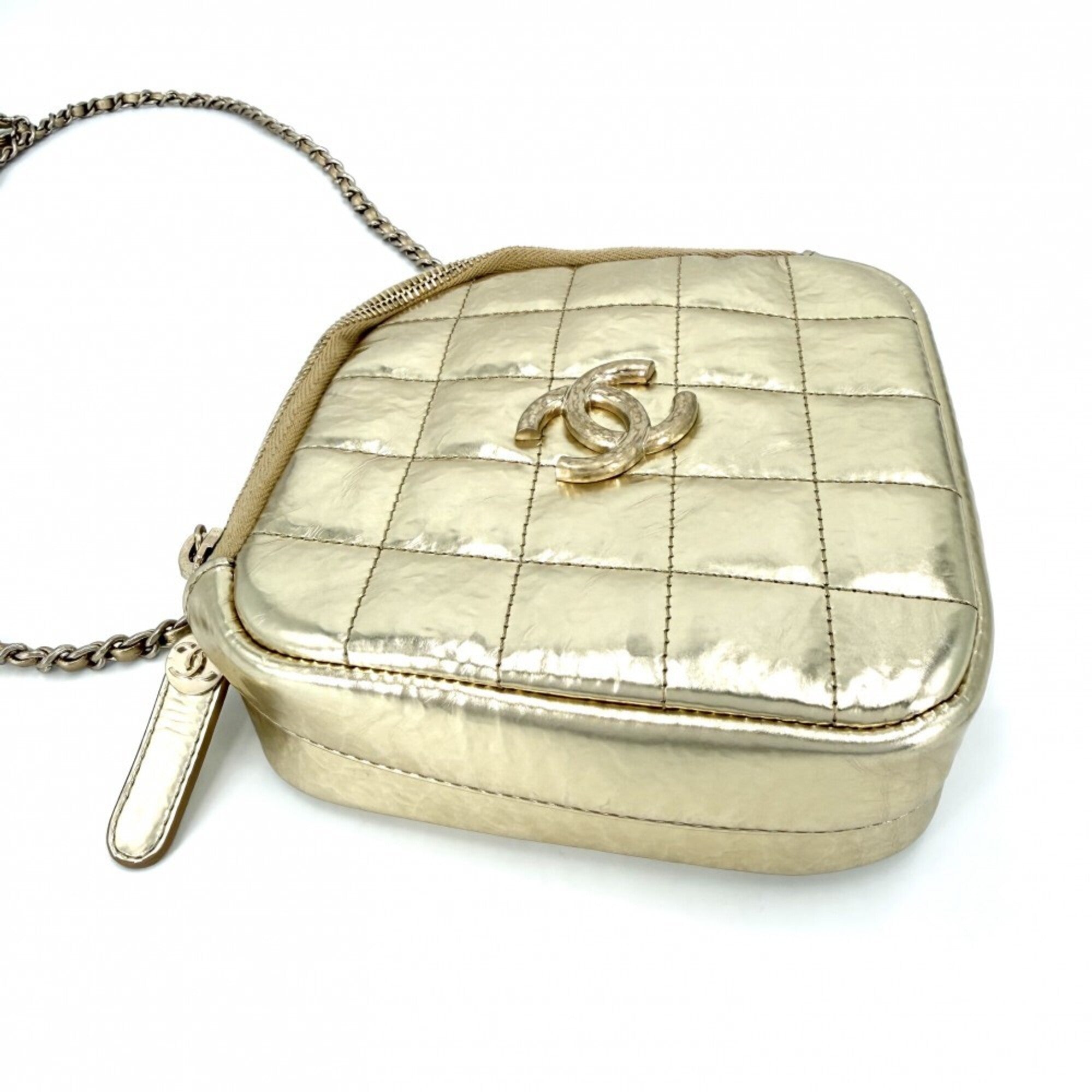Chanel Gold Leather Shoulder Bag (Pre-Owned)