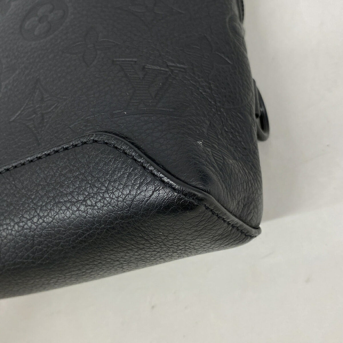 Louis Vuitton Black Sling Bag (Pre-Owned)