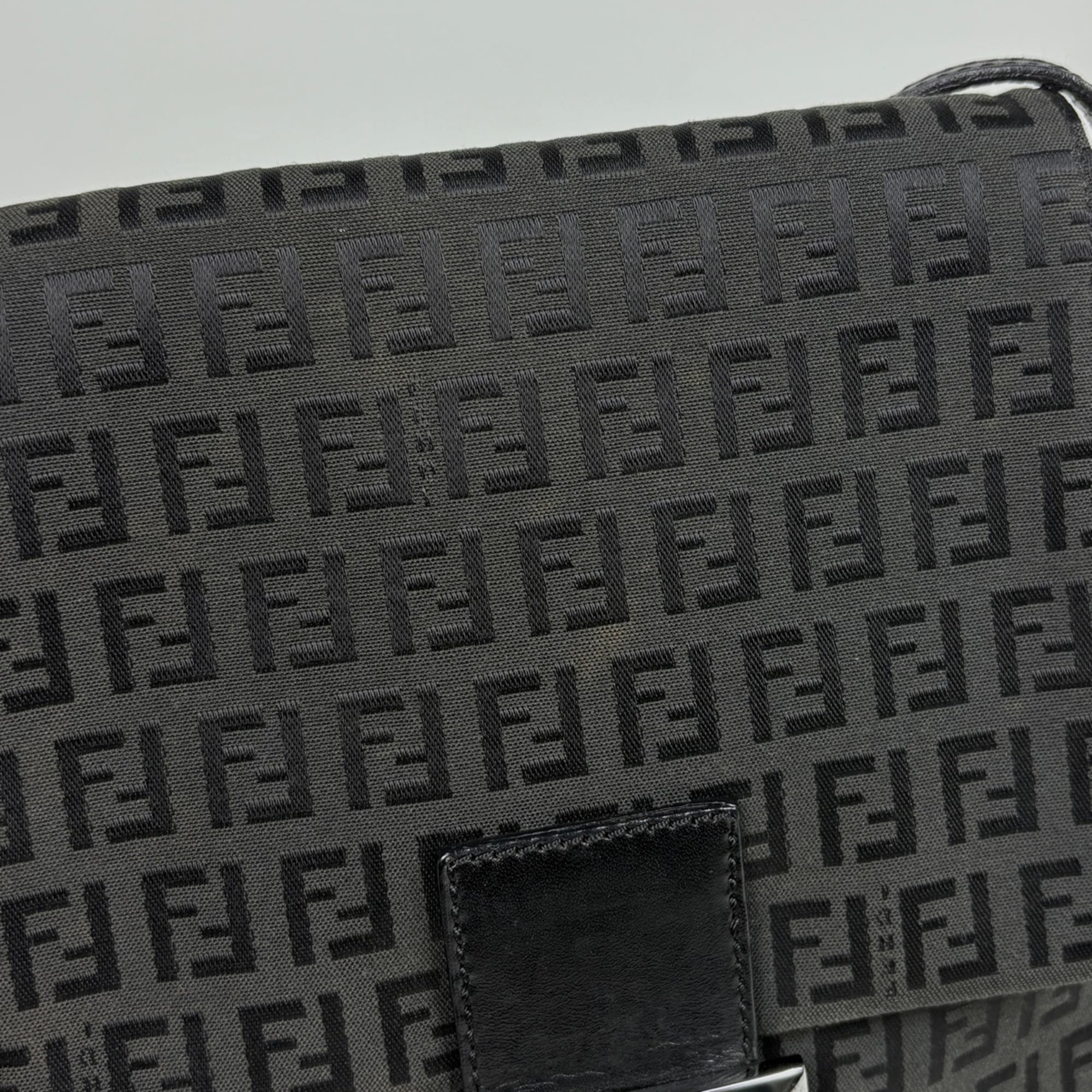 Fendi Black Canvas Leather Shoulder Bag (Pre-Owned)