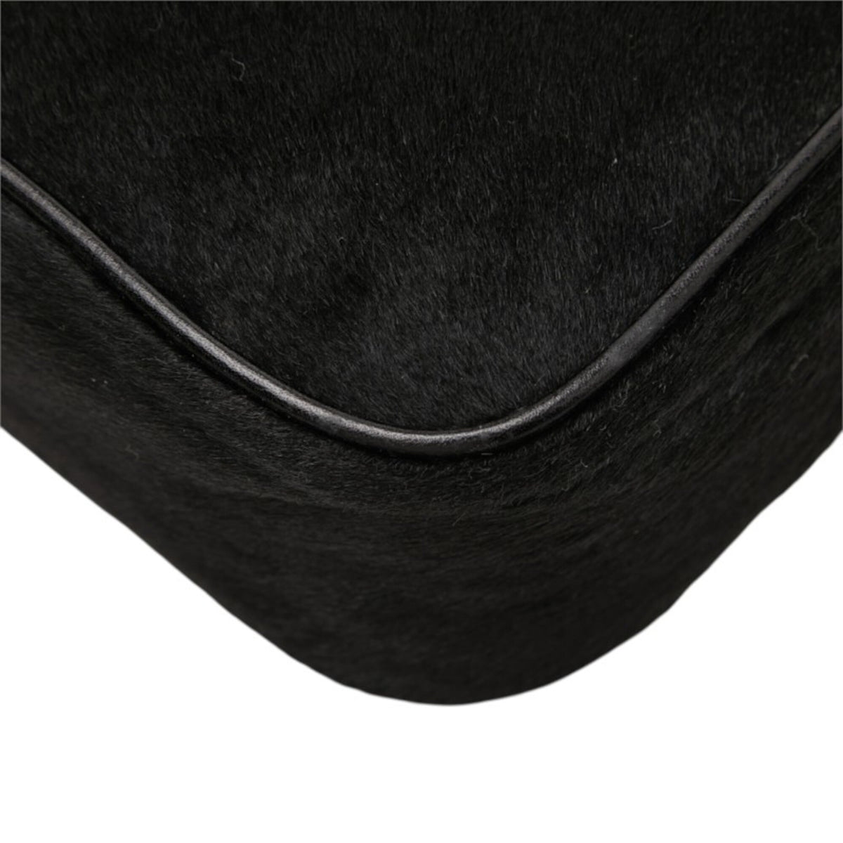 Fendi Black Leather Shoulder Bag (Pre-Owned)
