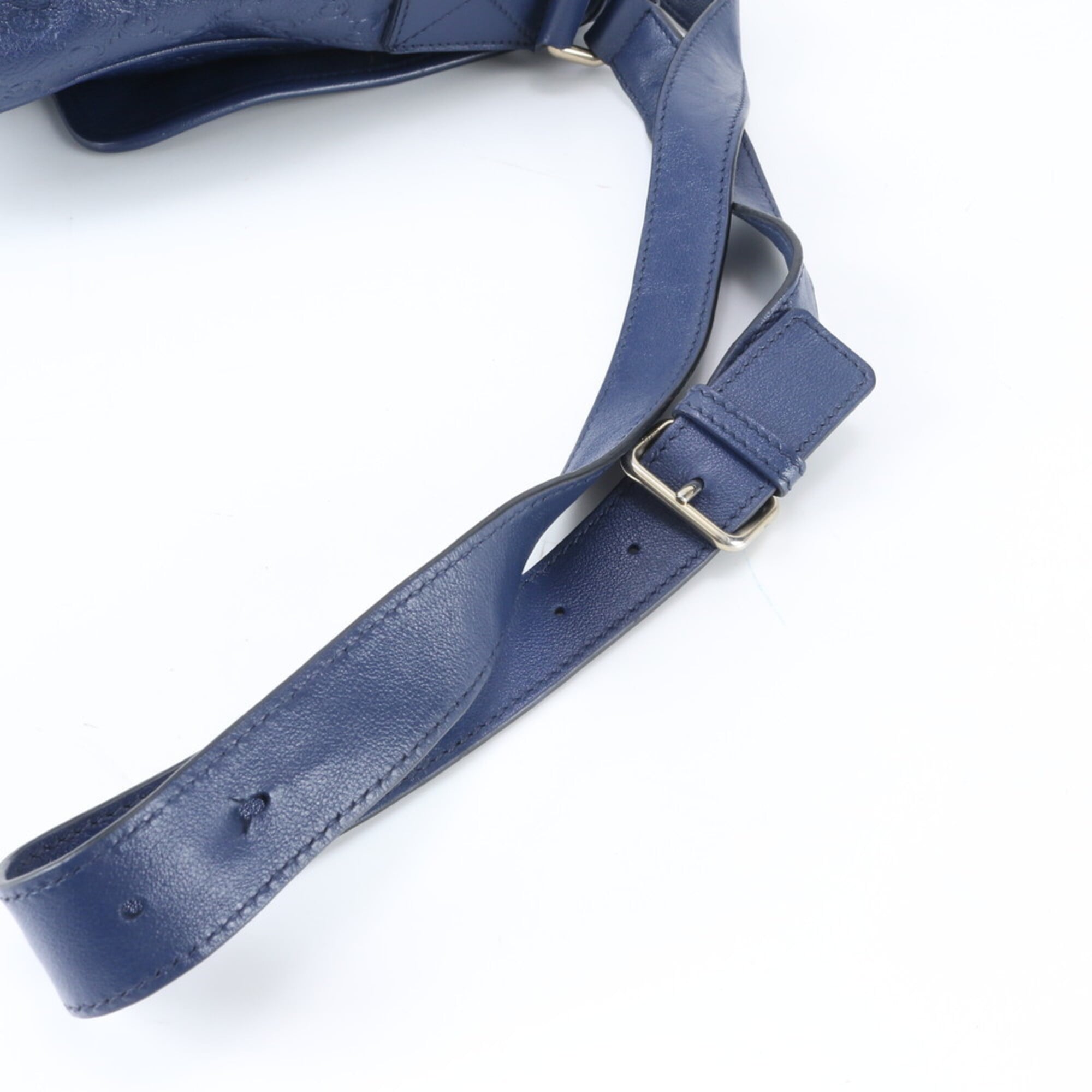 Gucci Guccissima Blue Leather Shoulder Bag (Pre-Owned)