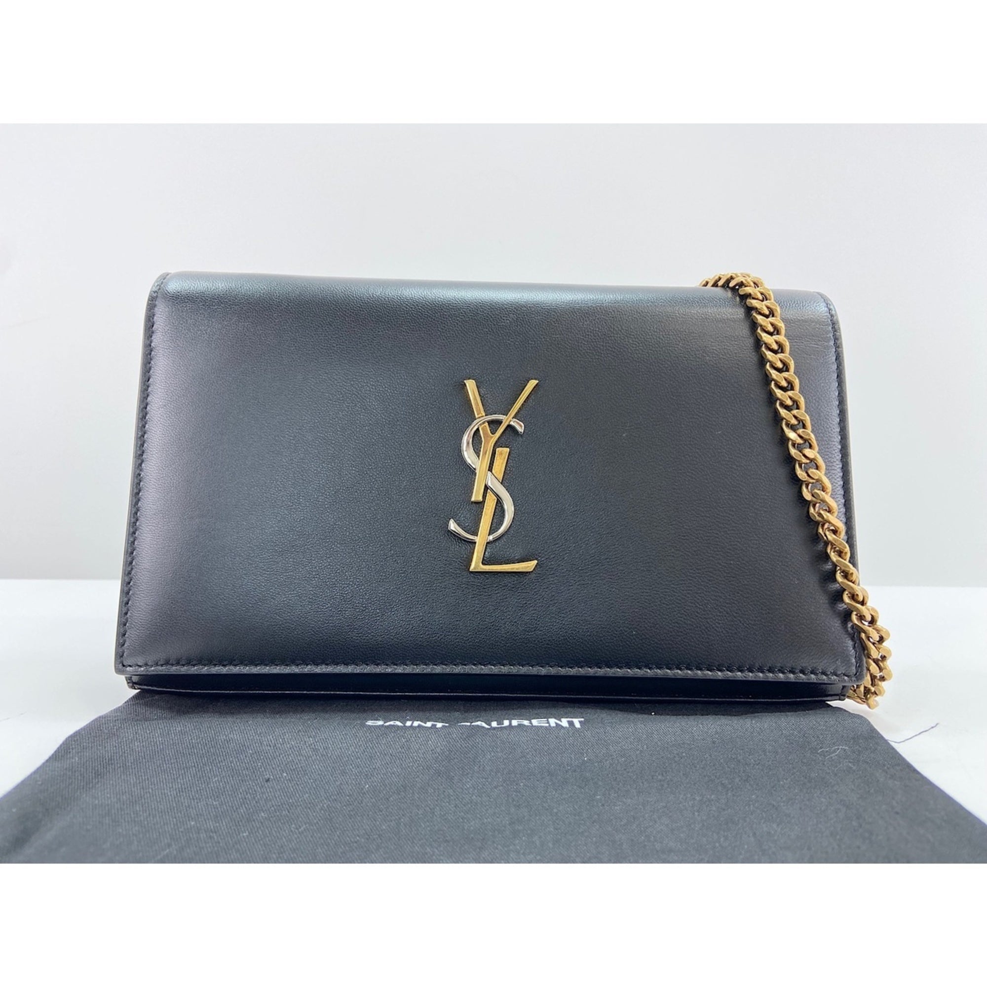 Yves Saint Laurent Black Shoulder Bag (Pre-Owned)
