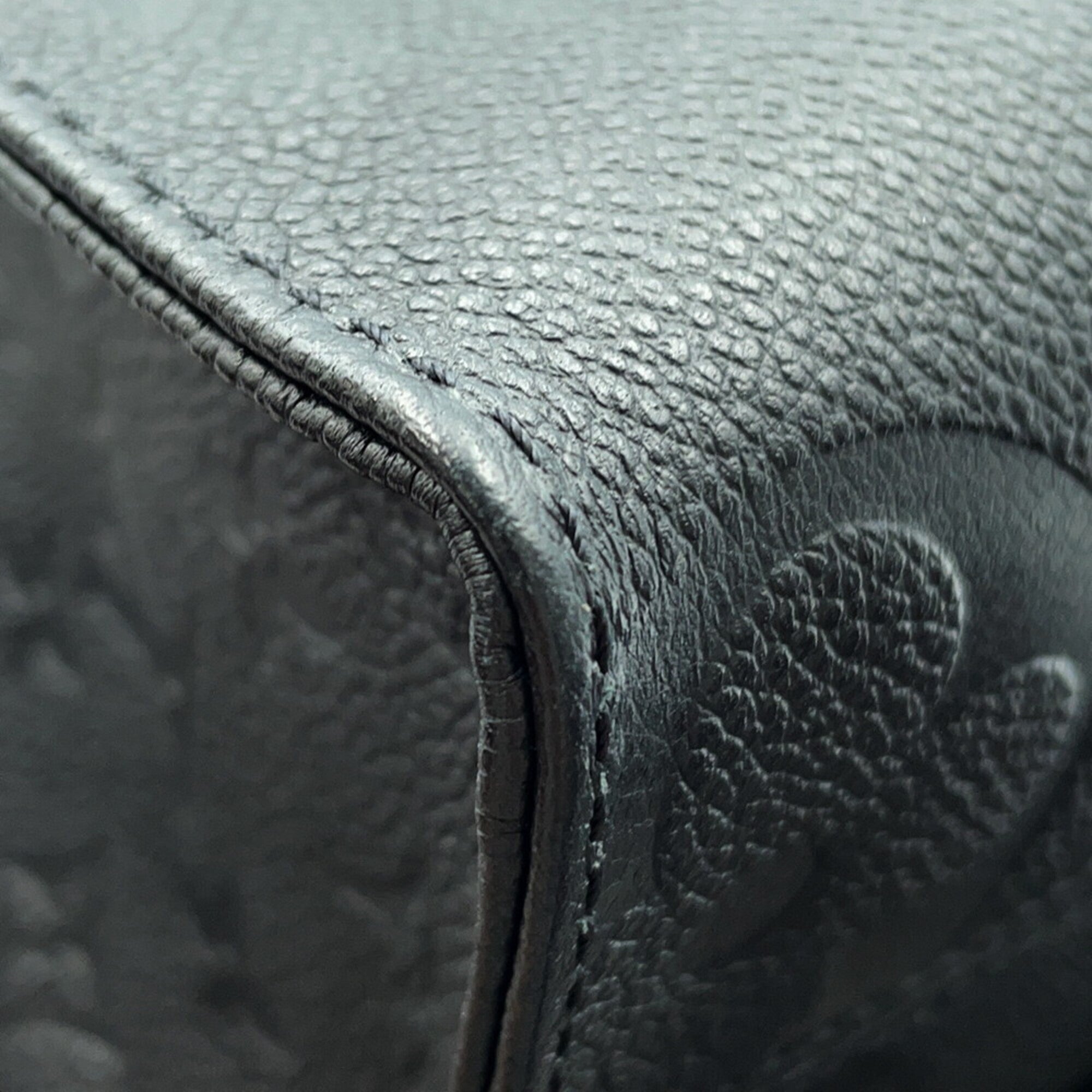Louis Vuitton Noir Monogram Empreinte Handbag (Pre-Owned)