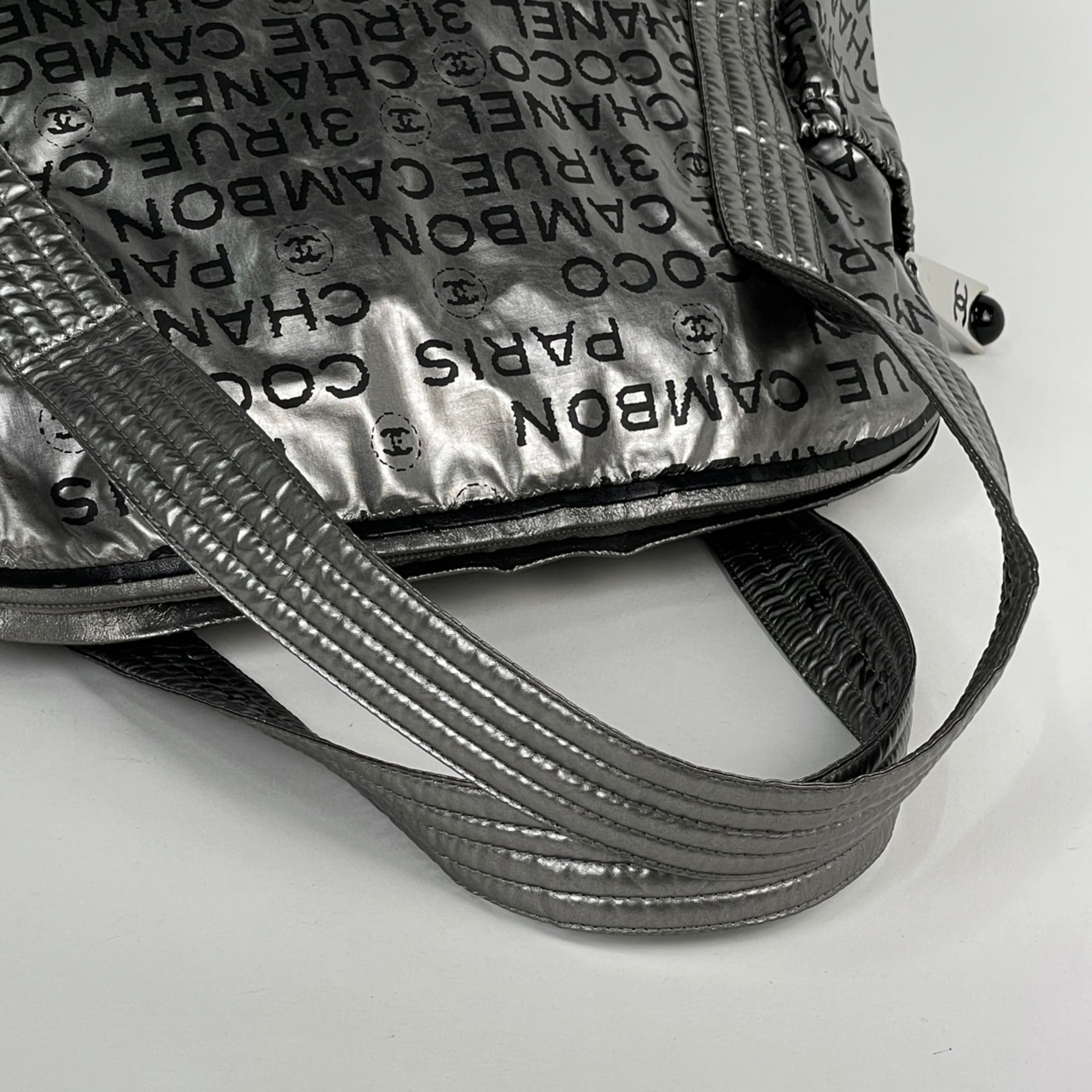 Chanel Silver Nylon Tote Bag (Pre-Owned)