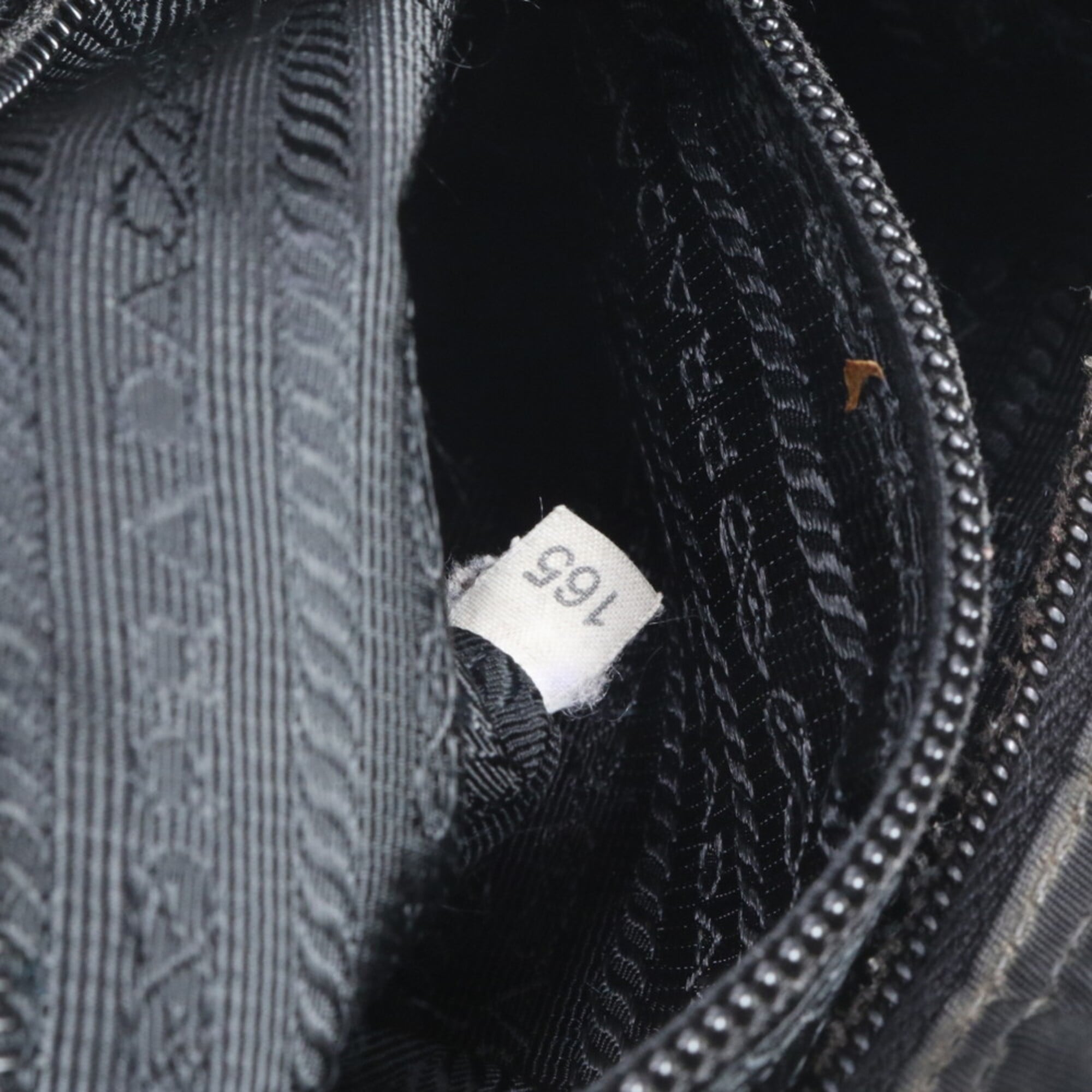 Prada Black Nylon Leather Messenger Bag Shoulder Bag (Pre-Owned)