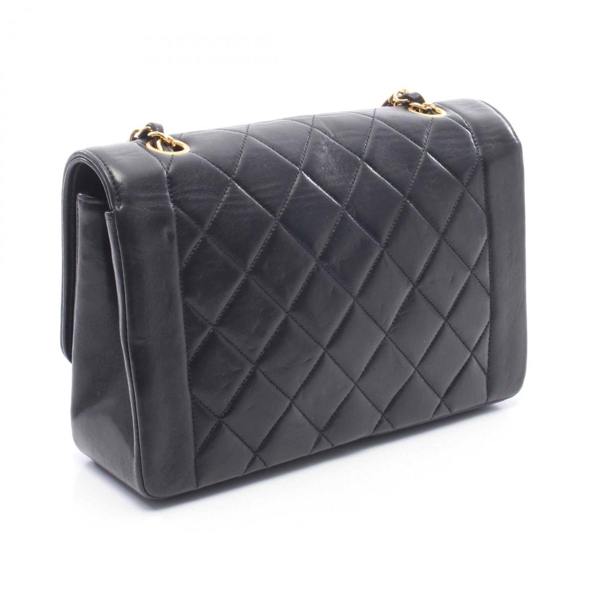 Chanel Black Leather Handbag Shoulder Bag (Pre-Owned)