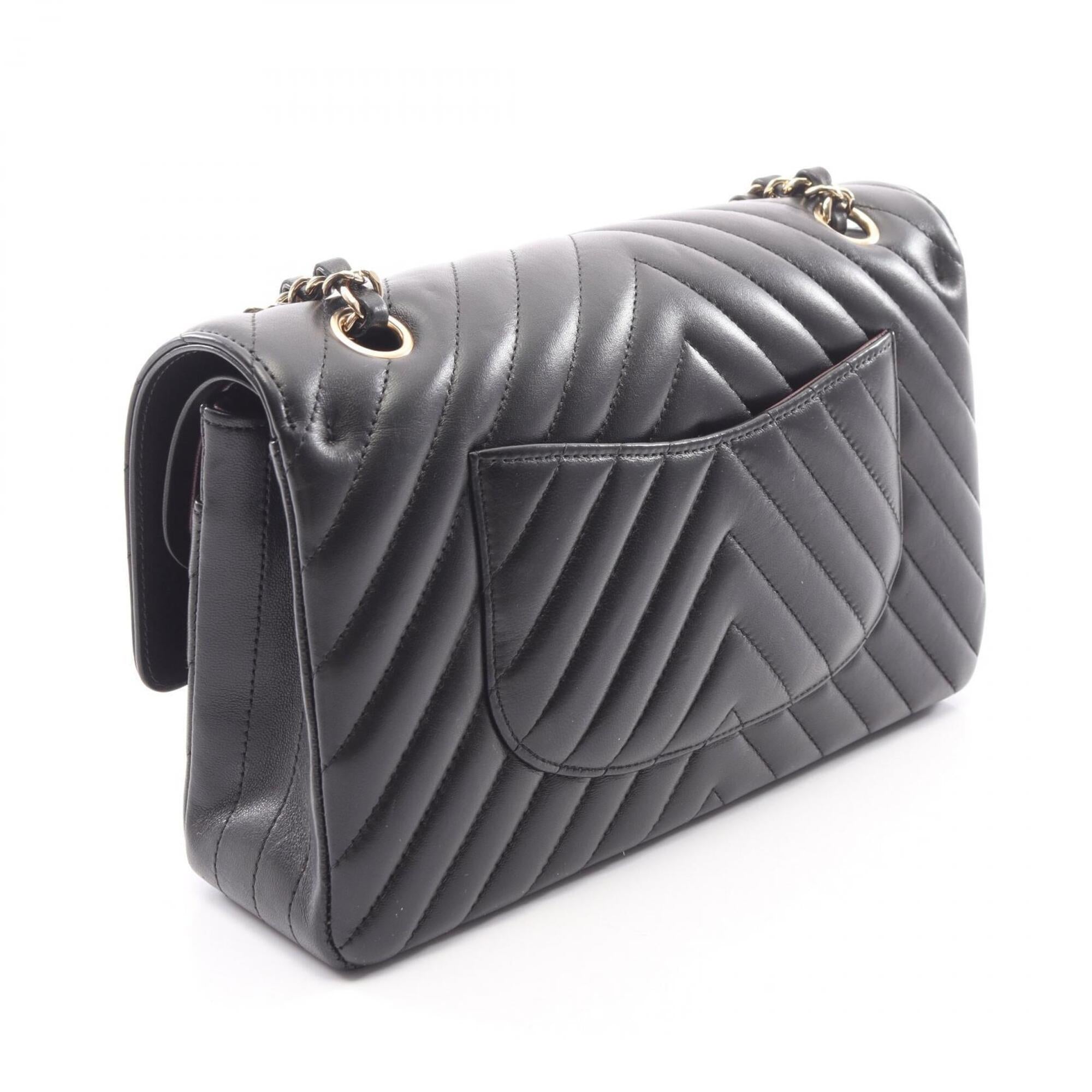 Chanel Black Leather Handbag Shoulder Bag (Pre-Owned)