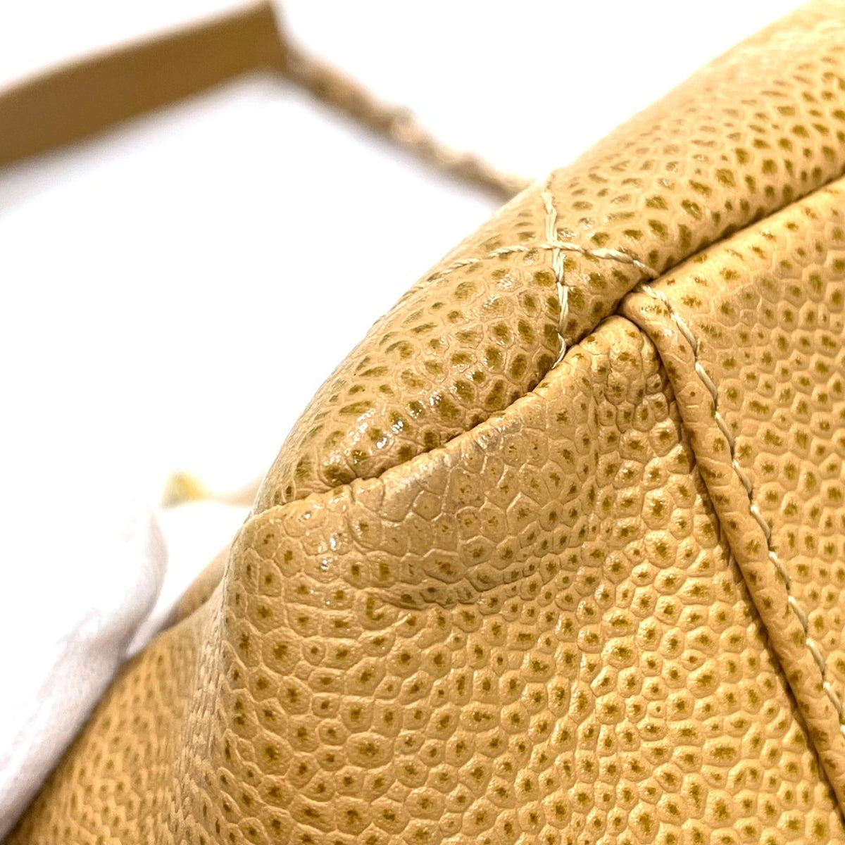 Chanel Beige Leather Tote Bag (Pre-Owned)