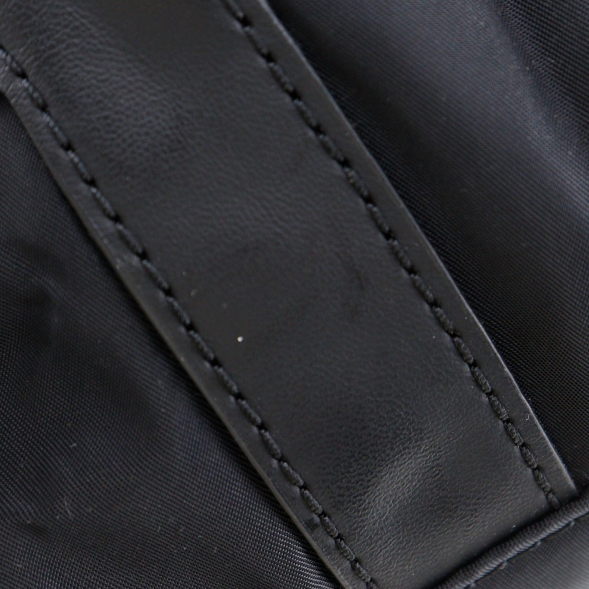 Tory Burch Black Nylon Shoulder Bag (Pre-Owned)