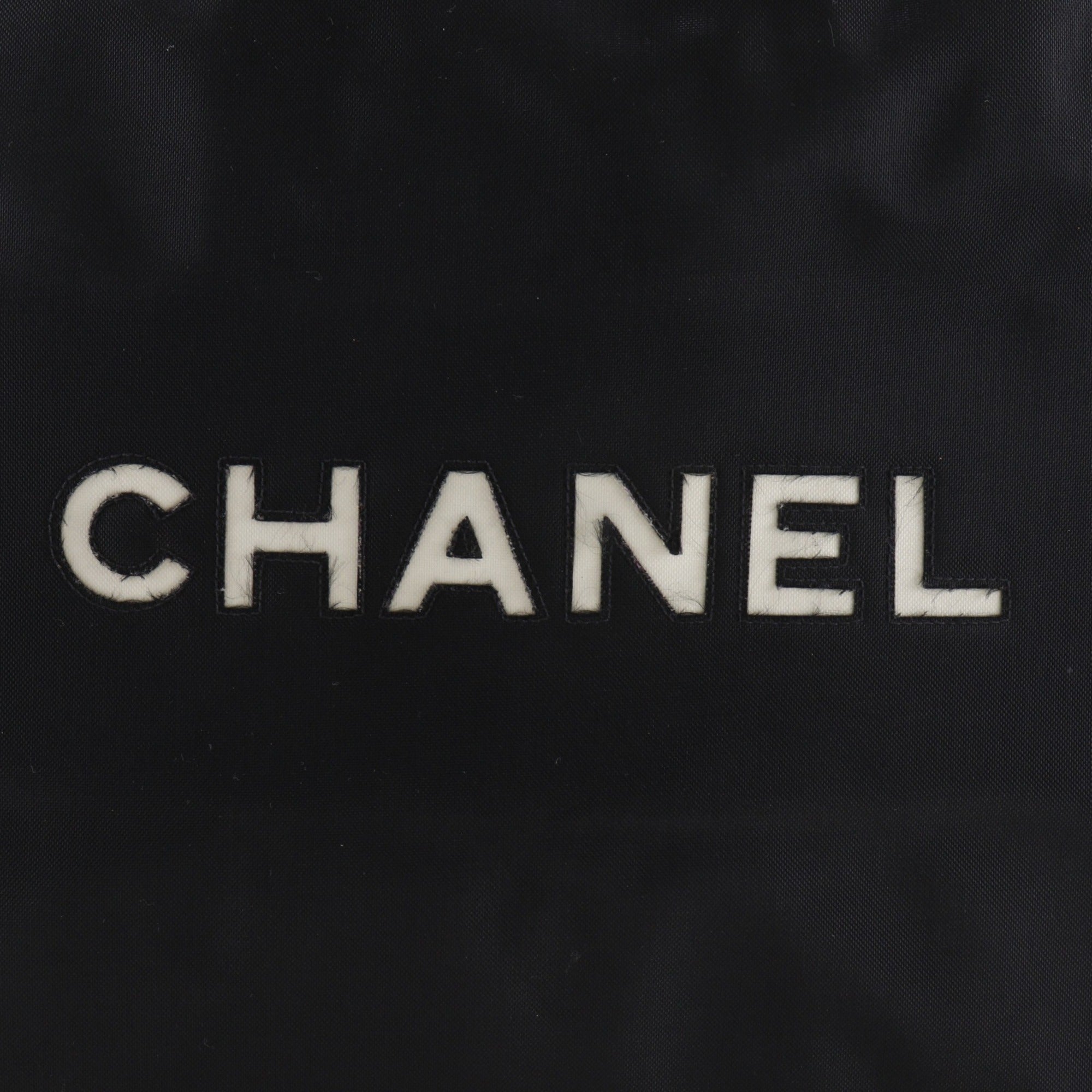 Chanel Black Nylon Tote Bag (Pre-Owned)