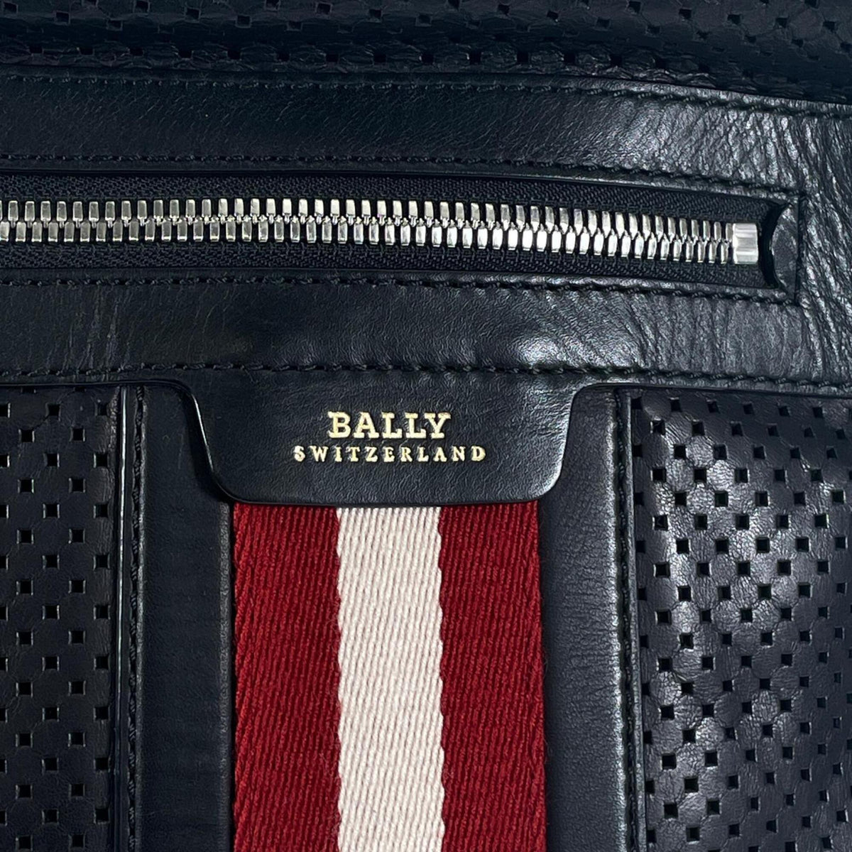 Bally Black Leather Shoulder Bag Tote Bag (Pre-Owned)