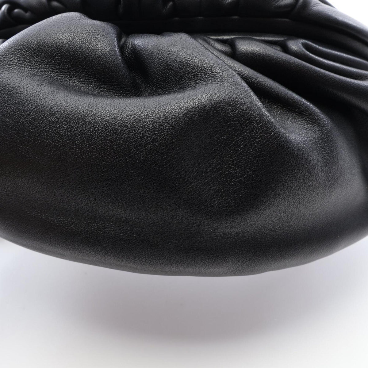 Bottega Veneta Black Leather Fanny Pack Handbag Pouch (Pre-Owned)