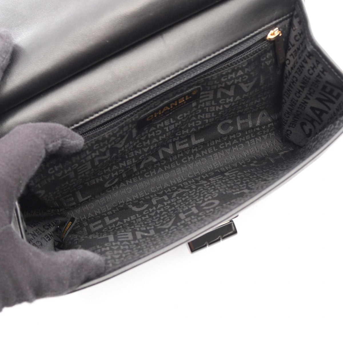Chanel Black Leather Handbag Shoulder Bag (Pre-Owned)