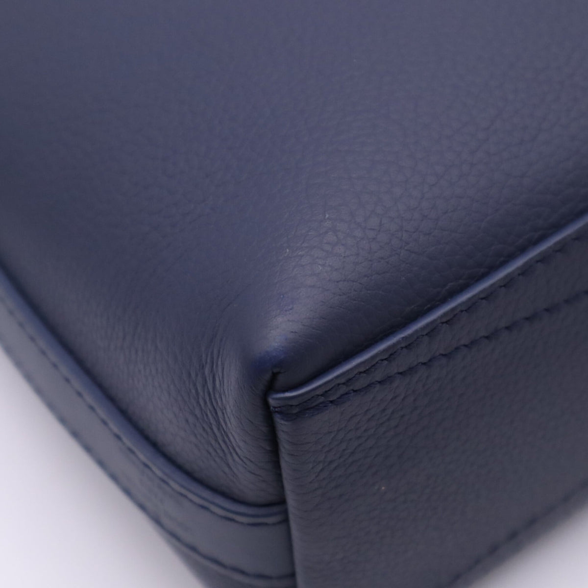 Louis Vuitton Navy Briefcase Handbag (Pre-Owned)