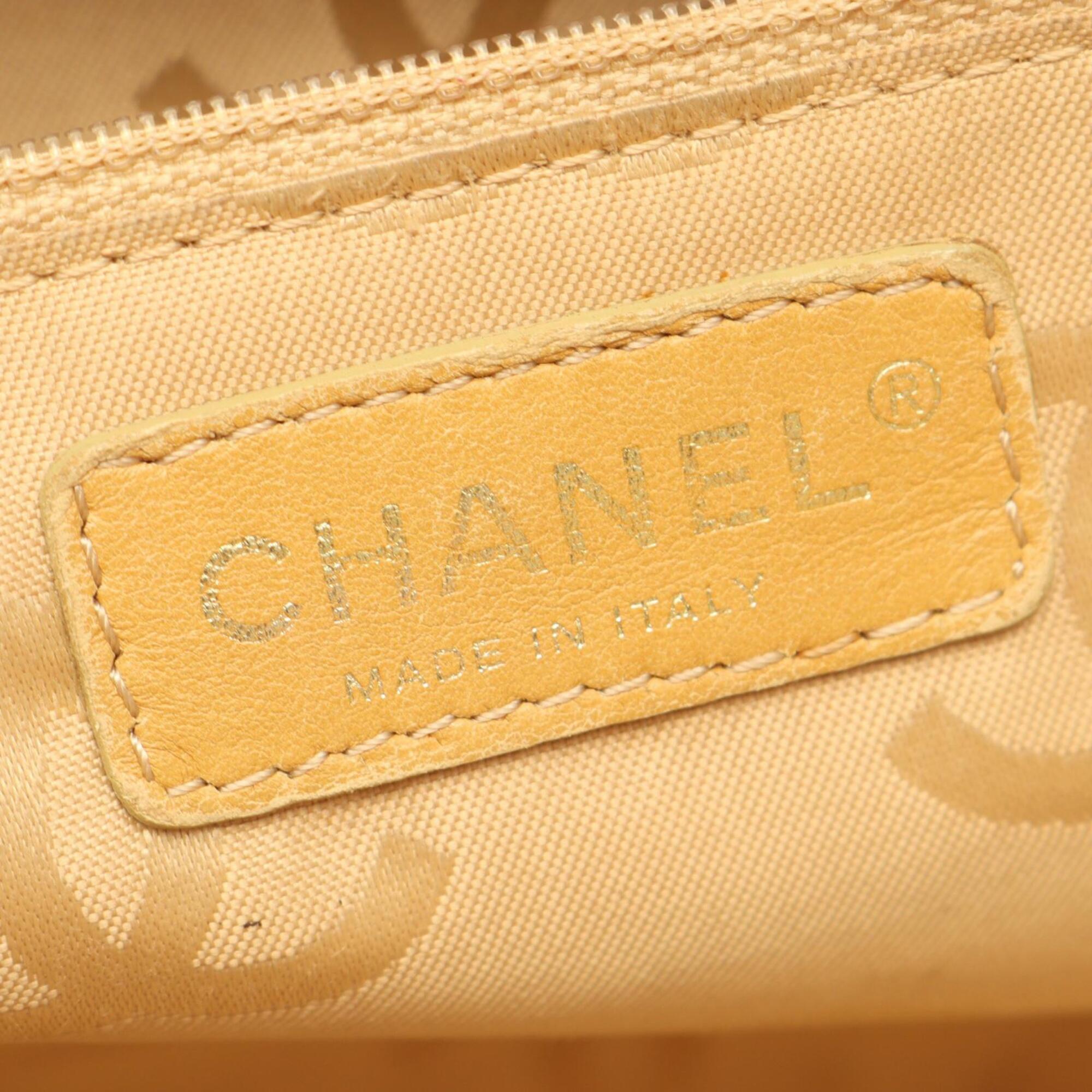 Chanel Beige Leather Handbag Tote Bag (Pre-Owned)