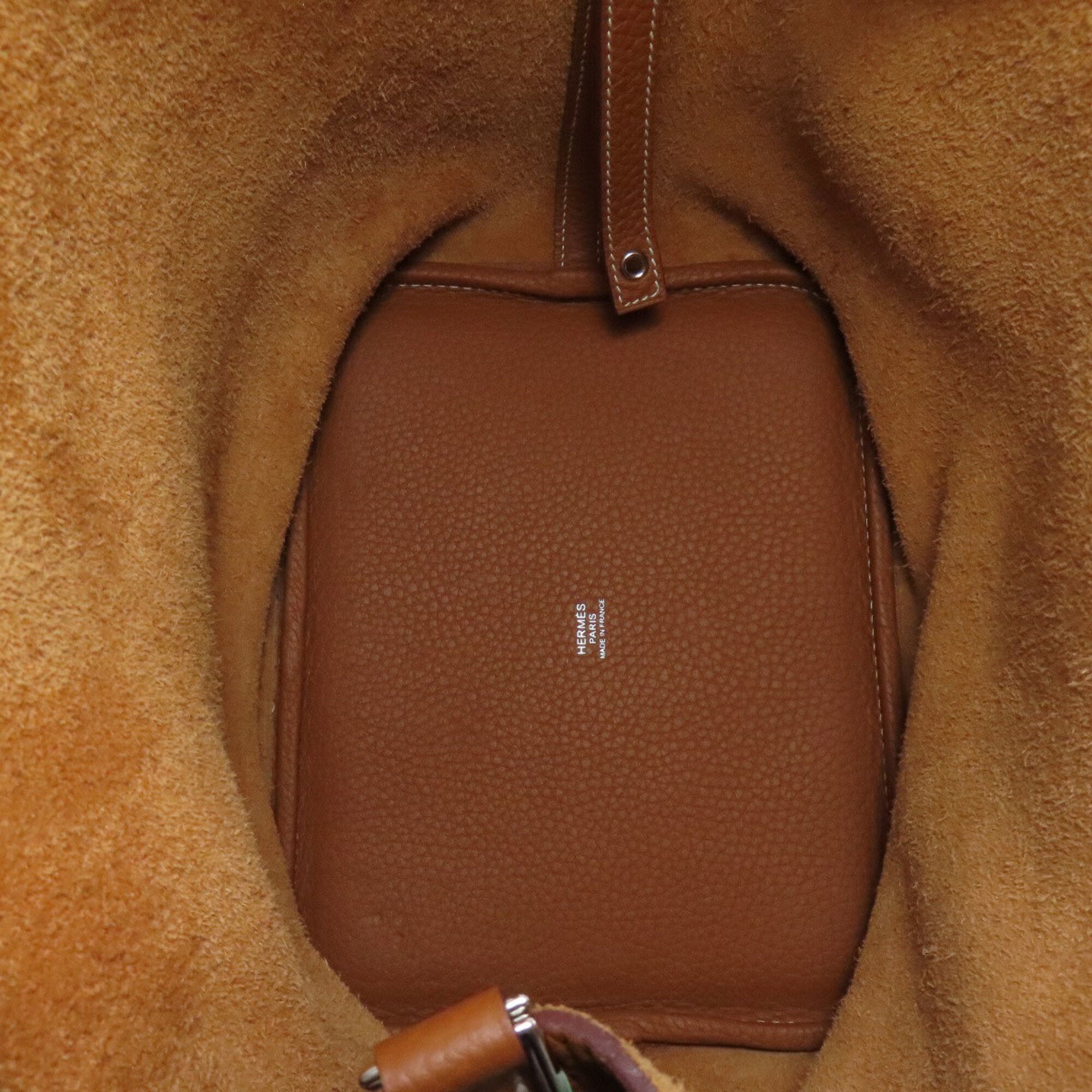 Hermes Gold Handbag (Pre-Owned)