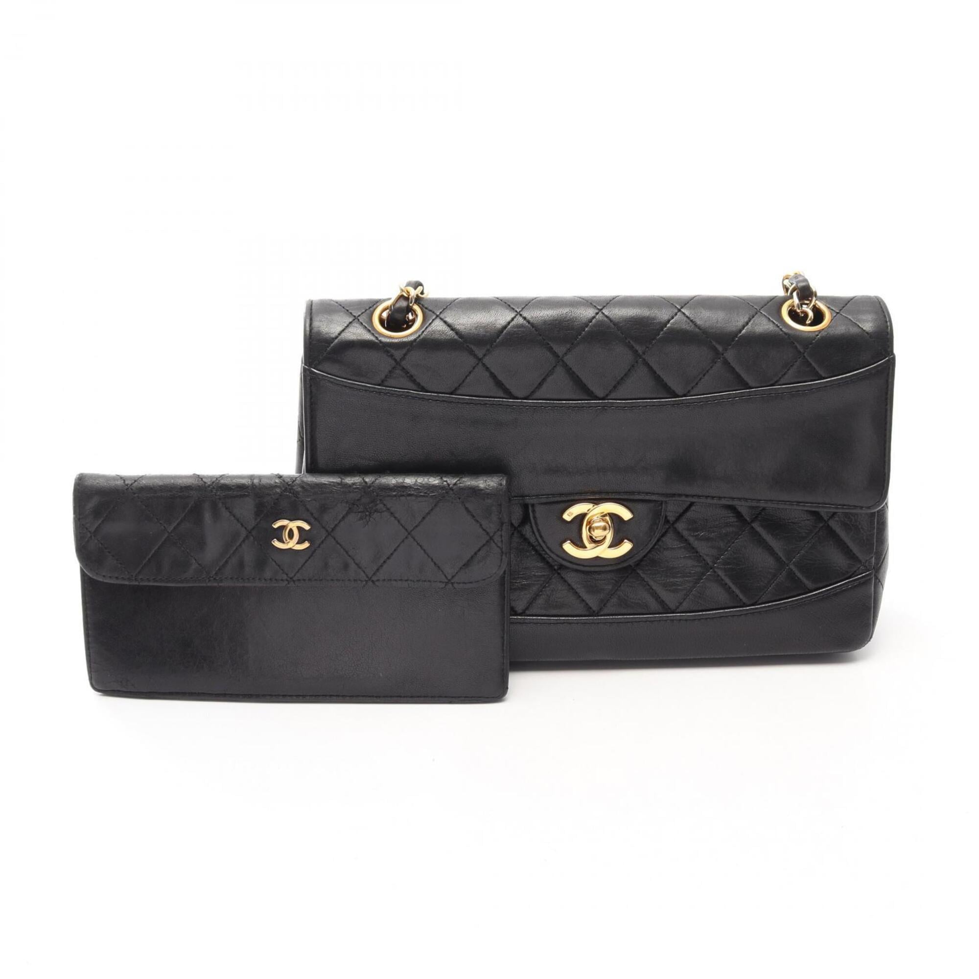 Chanel Black Leather Handbag Shoulder Bag (Pre-Owned)