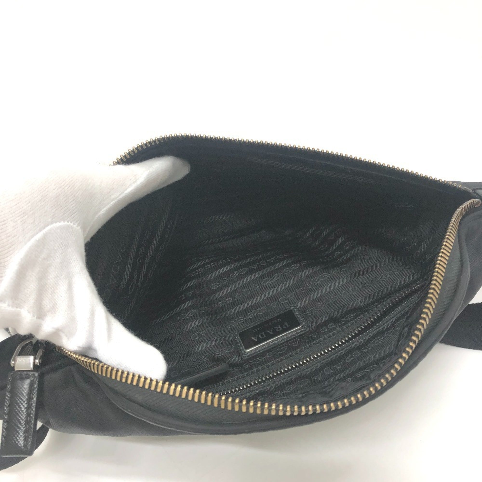 Prada Black Nylon Fanny Pack Handbag (Pre-Owned)