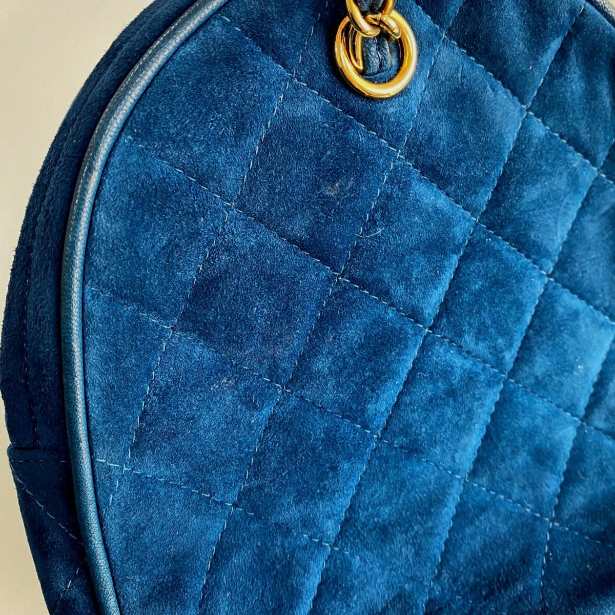 Chanel Blue Leather Handbag (Pre-Owned)
