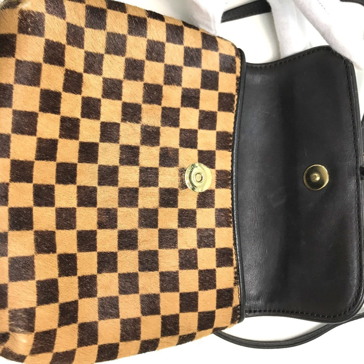 Louis Vuitton Brown Leather Pochette Shoulder Bag (Pre-Owned)
