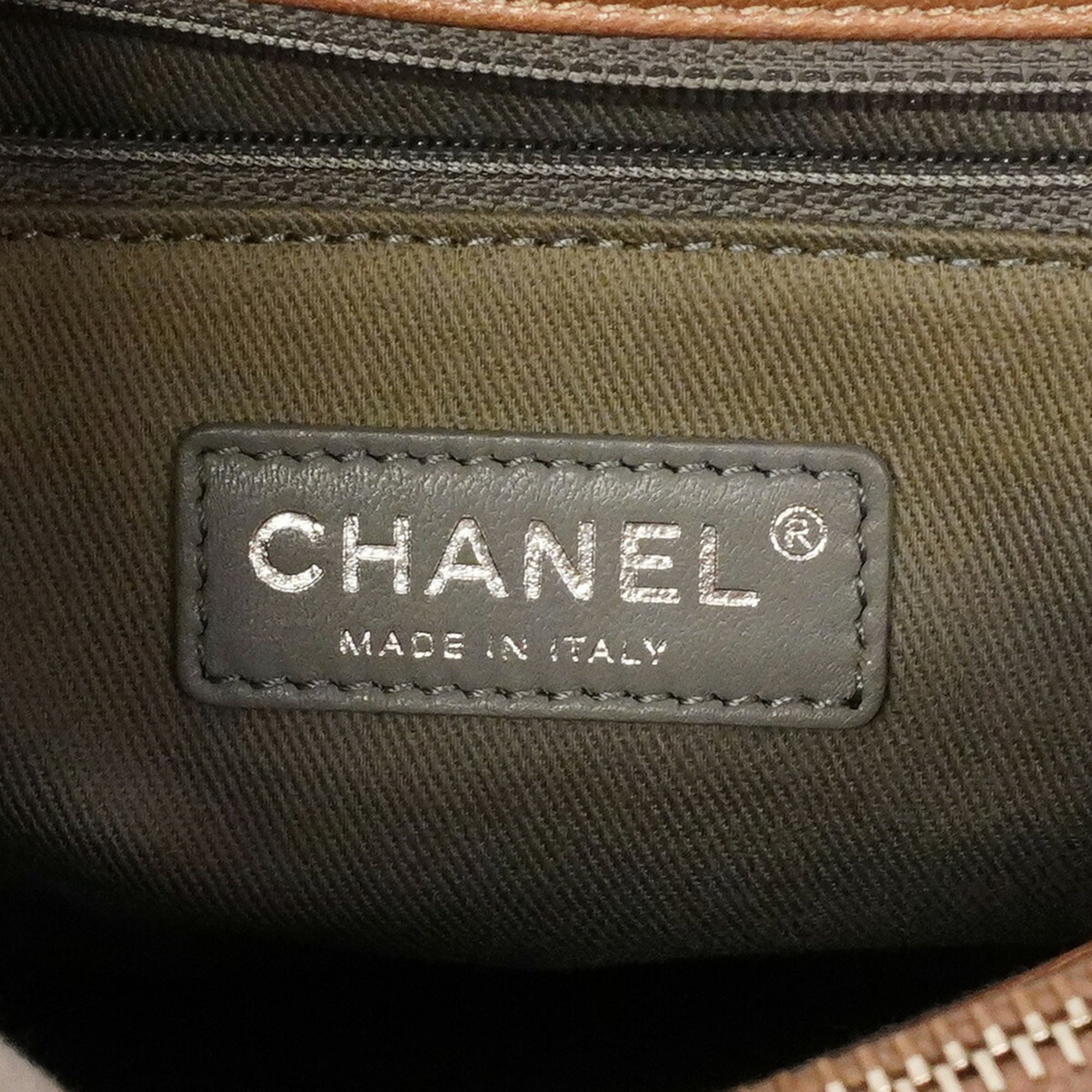 Chanel Pink Beige Leather Handbag (Pre-Owned)