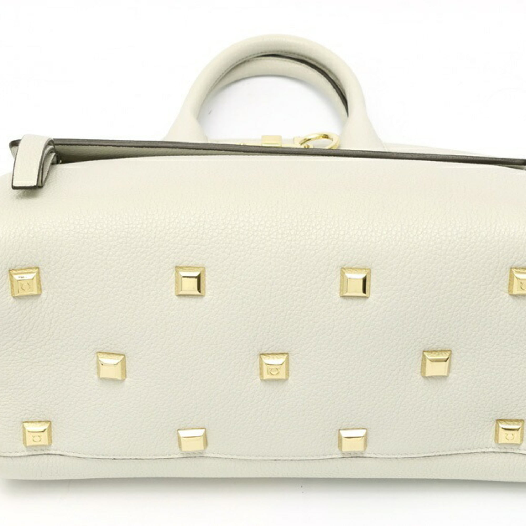 Salvatore Ferragamo Light Gray Leather Handbag (Pre-Owned)