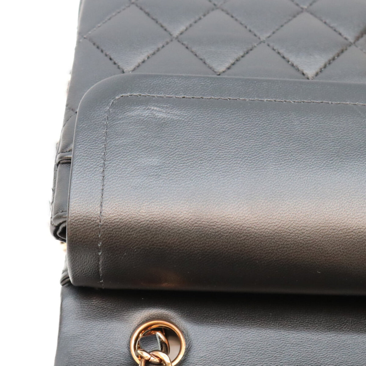 Chanel Black Leather Shoulder Bag (Pre-Owned)