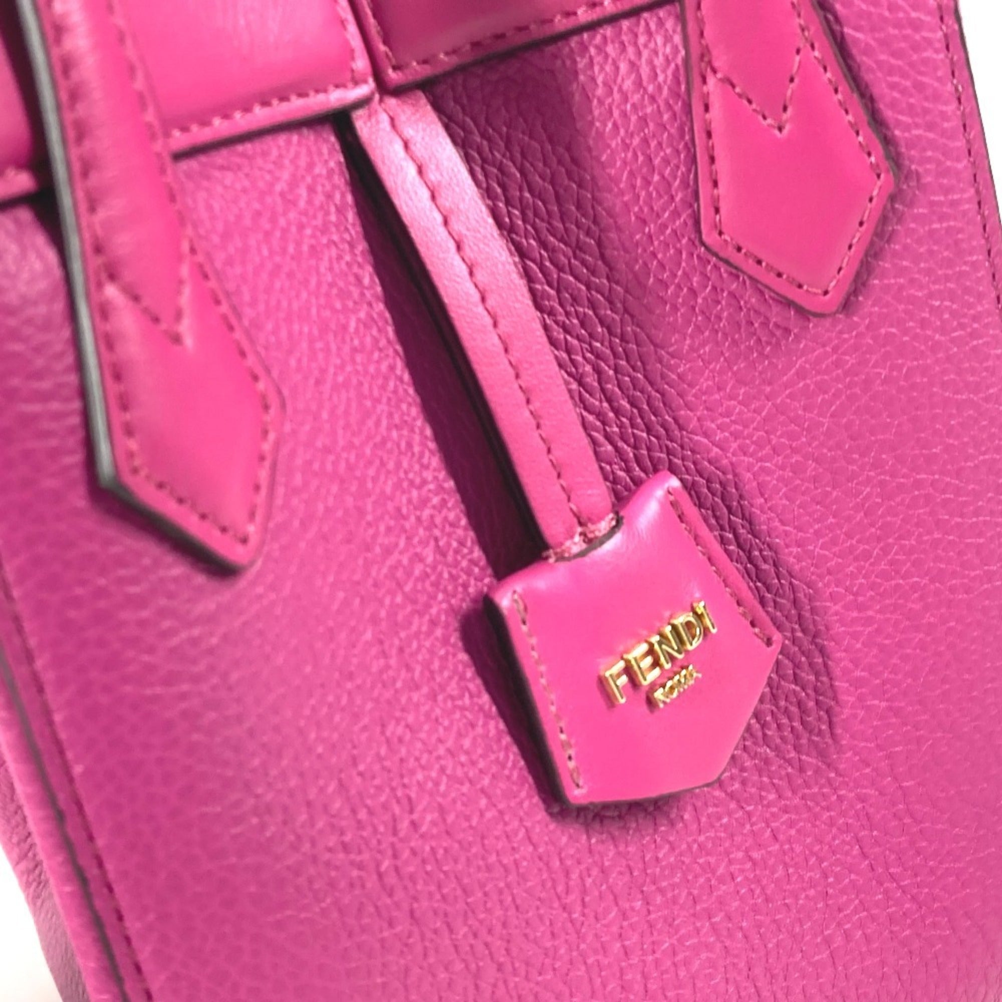 Fendi Purple Leather Shoulder Bag (Pre-Owned)