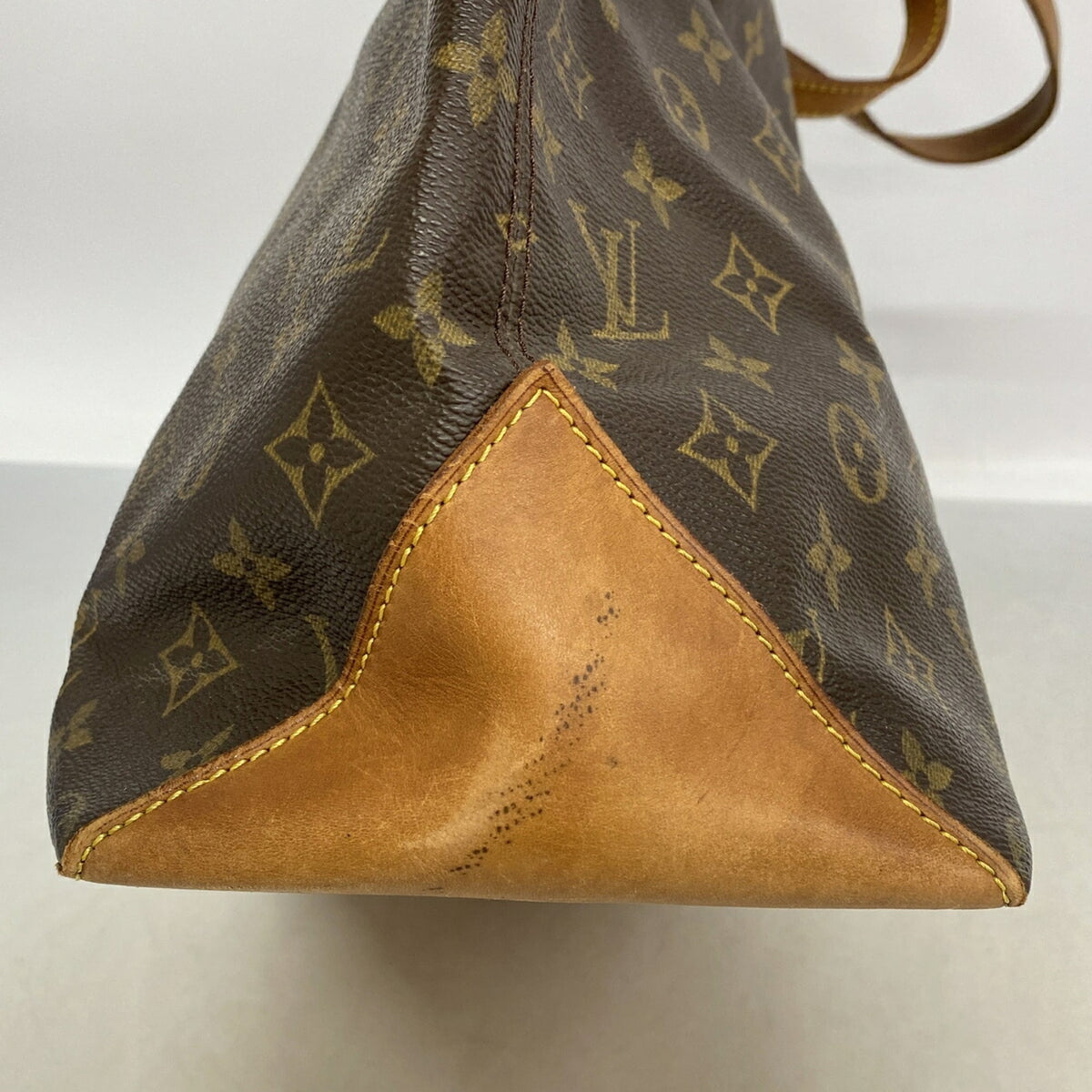 Louis Vuitton Brown Tote Bag (Pre-Owned)