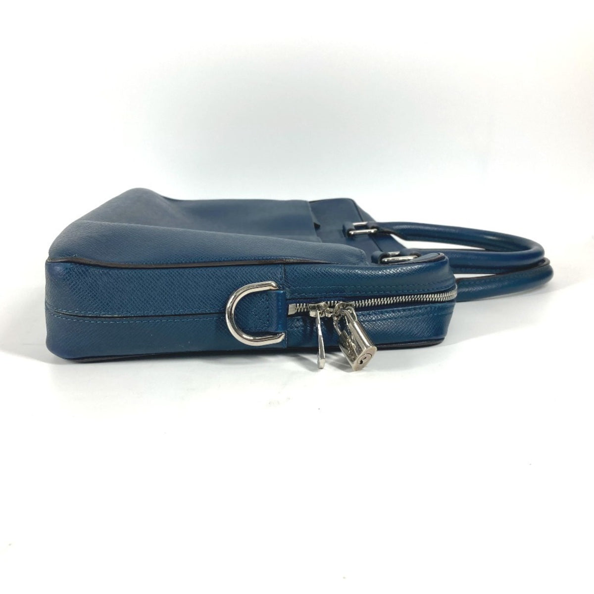 Louis Vuitton Navy Ocean Taiga Leather Briefcase Handbag (Pre-Owned)