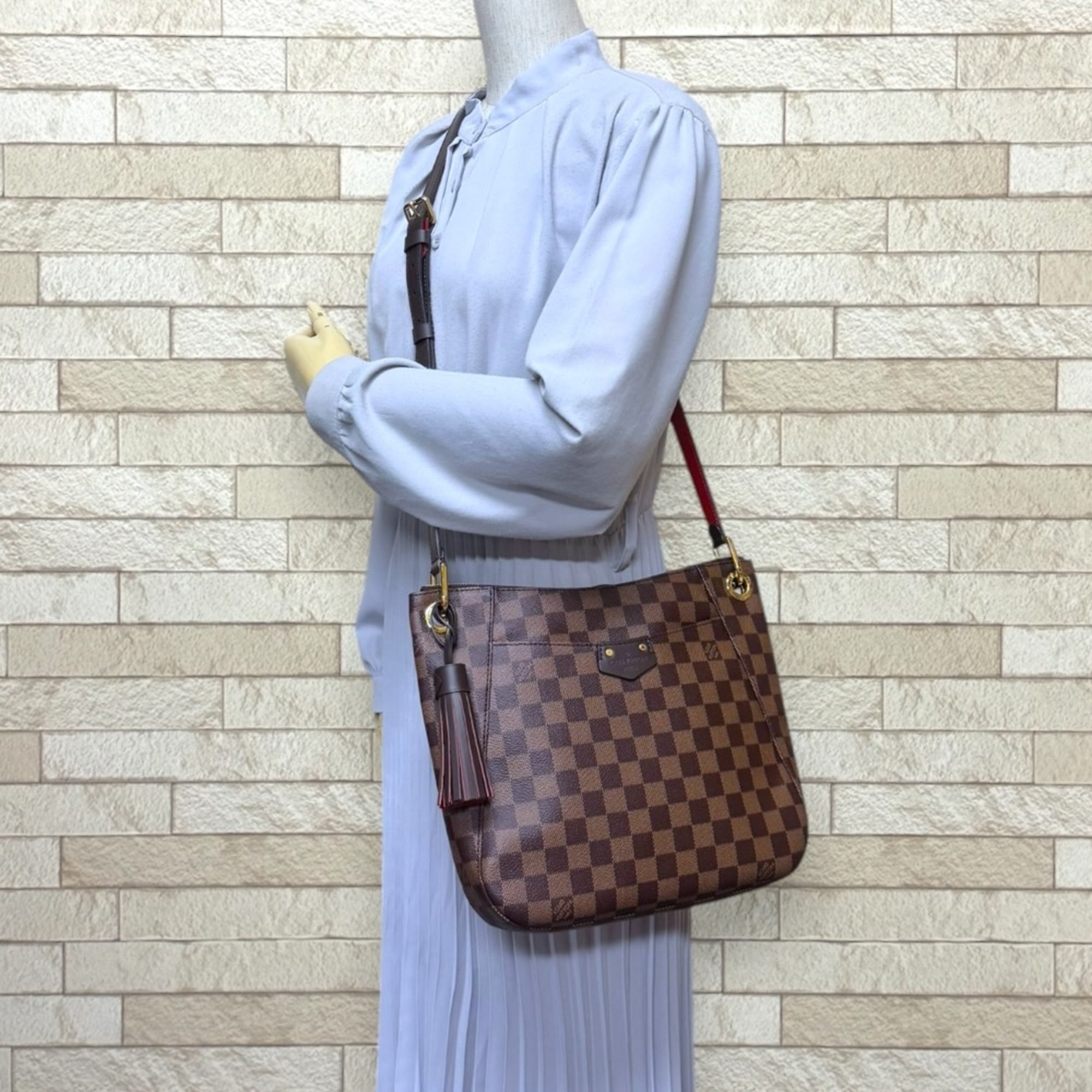 Louis Vuitton Damier Brown Red Color Damier Canvas Shoulder Bag (Pre-Owned)