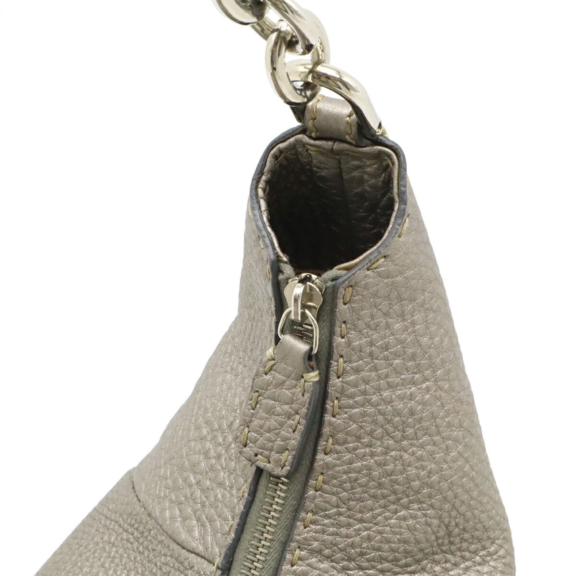 Fendi Selleria Silver Leather Shoulder Bag (Pre-Owned)