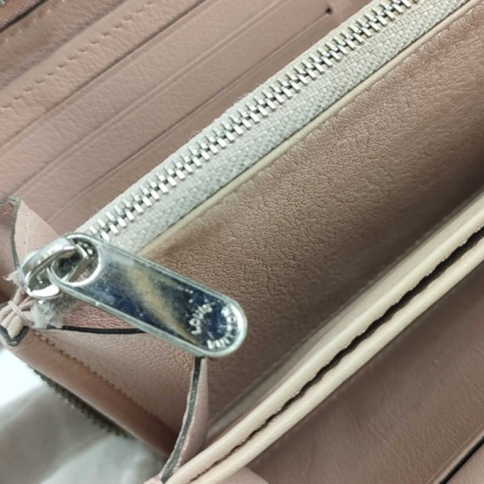 Louis Vuitton Pink Mahina Leather Long Wallet (Bi-Fold) (Pre-Owned)