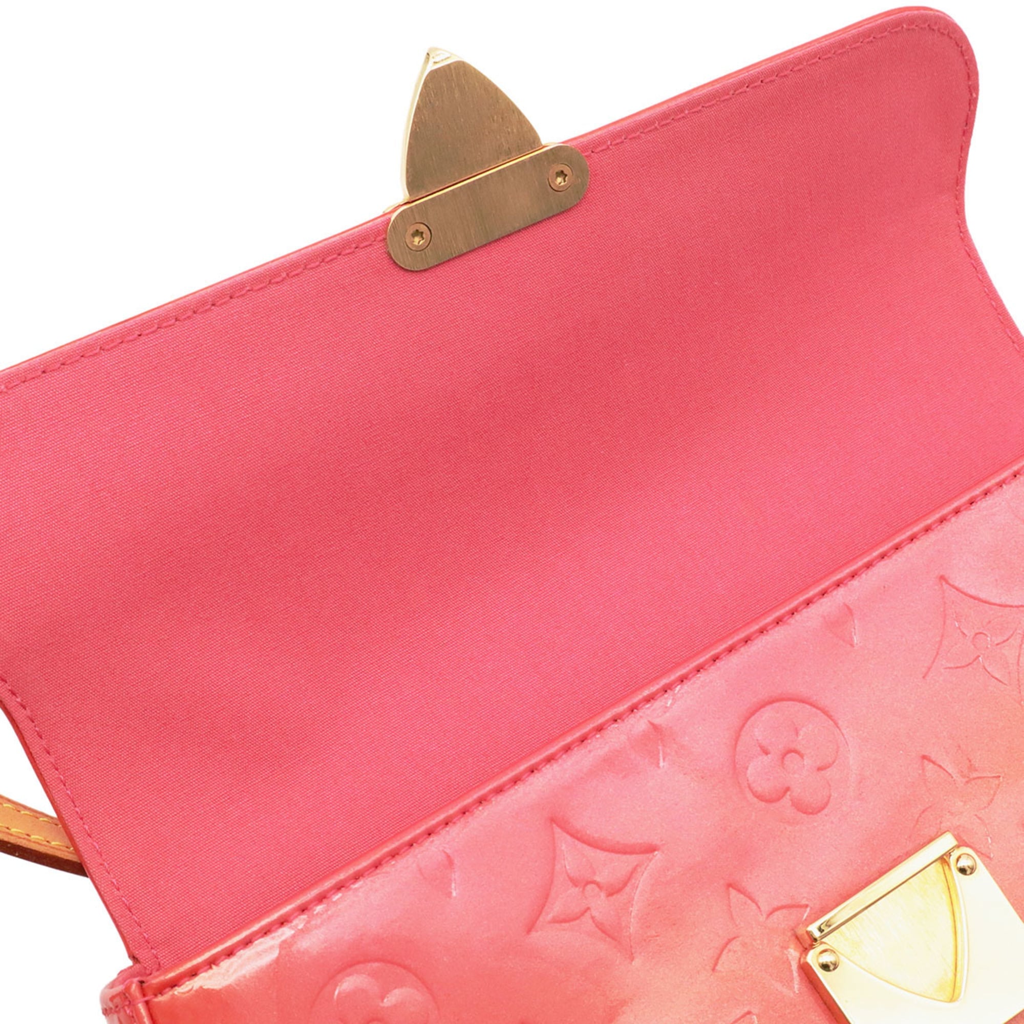 Louis Vuitton Monogram Vernis Framboise Leather Handbag Pochette (Pre-Owned)