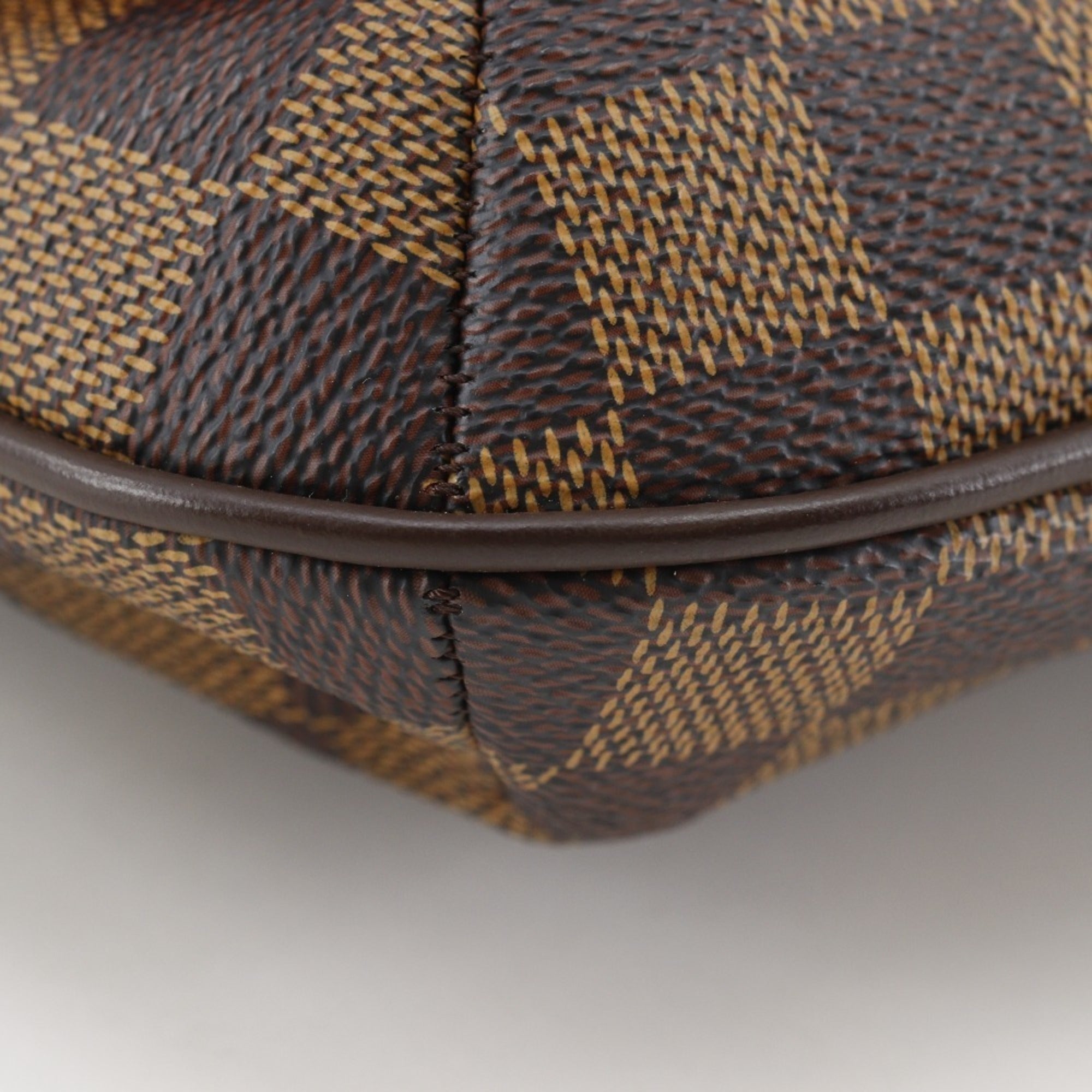 Louis Vuitton Brown Damier Canvas Shoulder Bag (Pre-Owned)