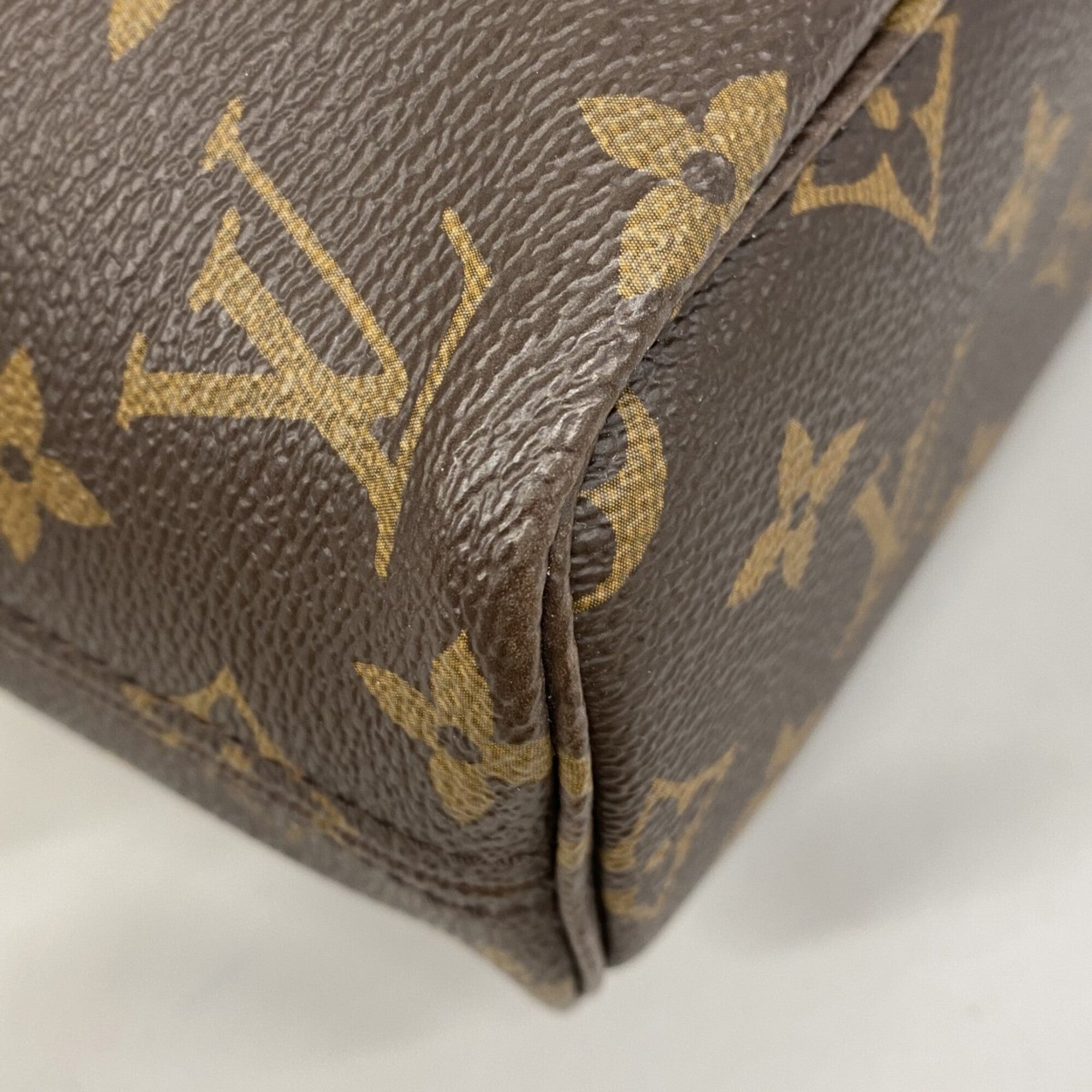 Louis Vuitton Brown Handbag (Pre-Owned)