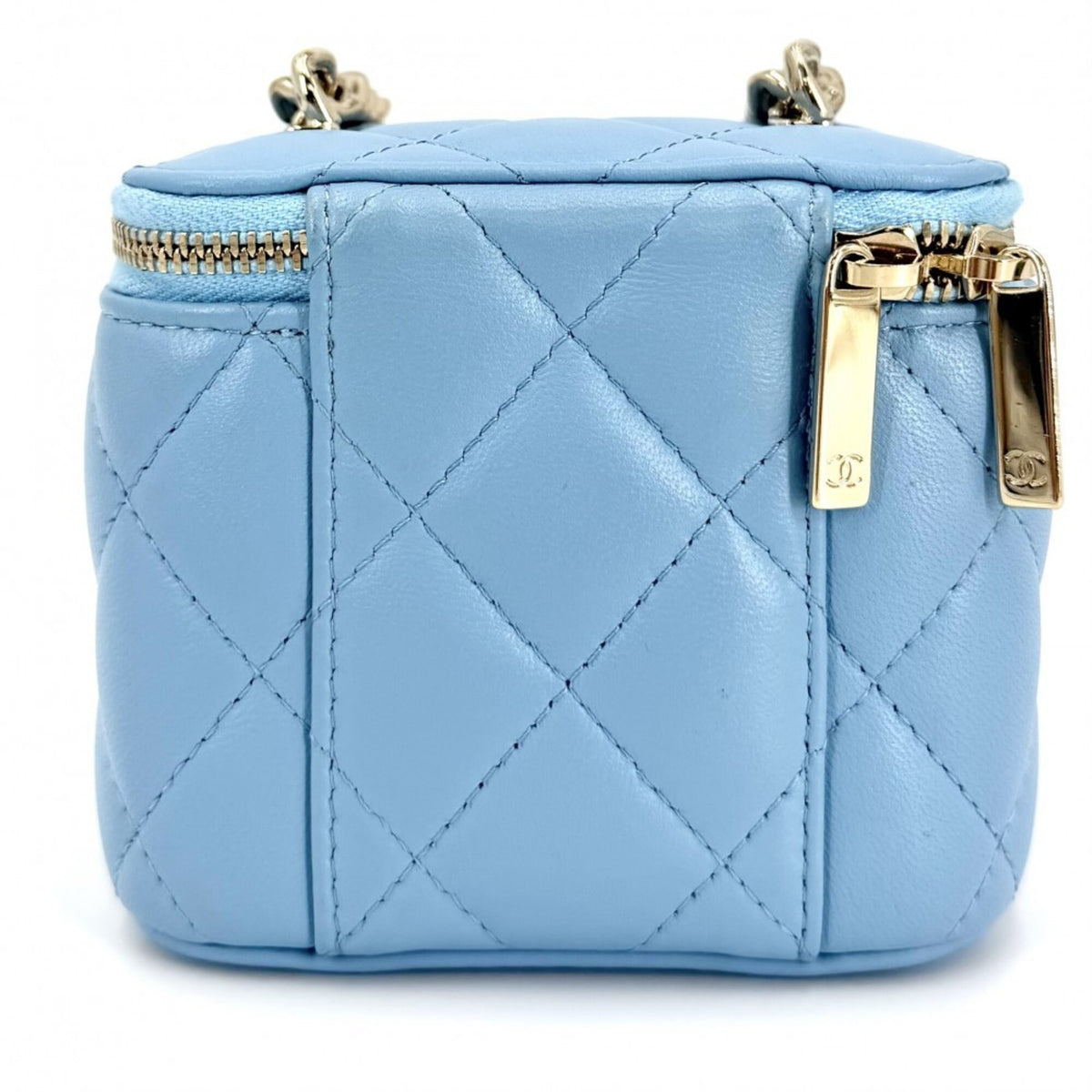 Chanel Matelasse Light Blue Leather Shoulder Bag (Pre-Owned)