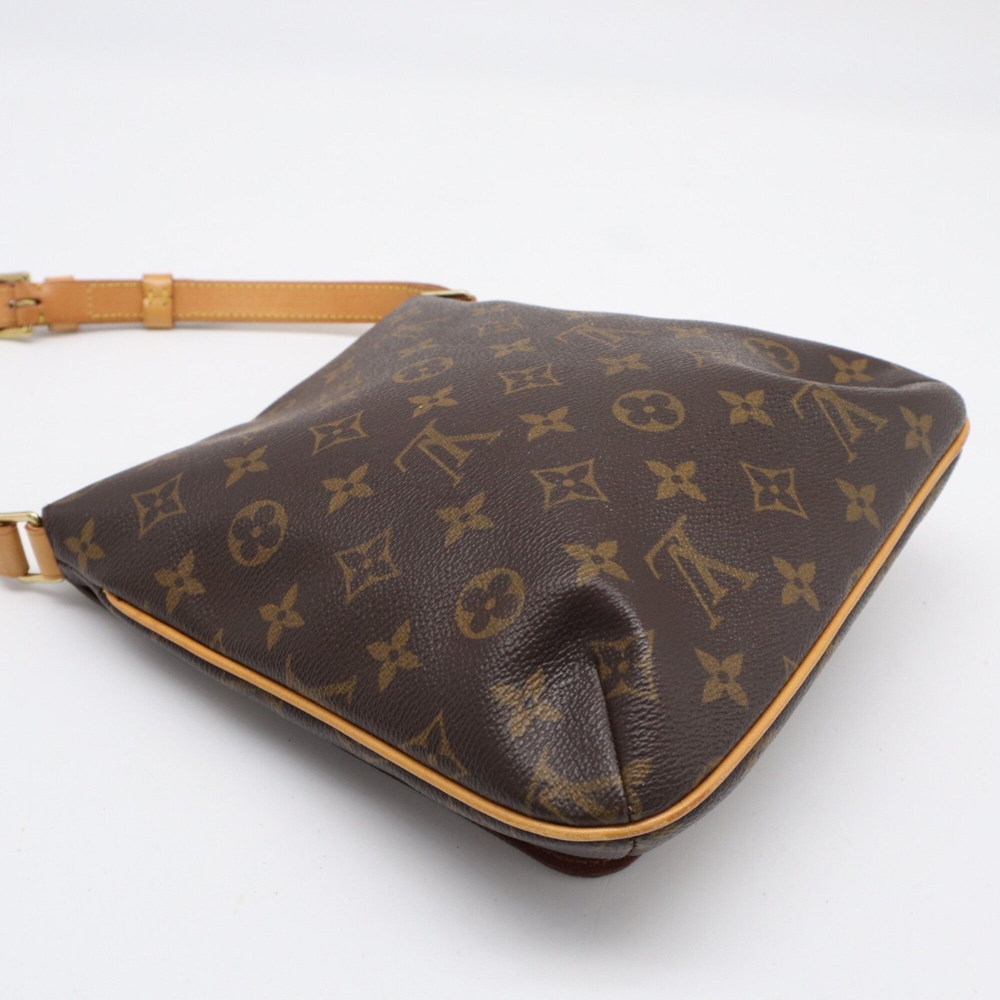 Louis Vuitton Monogram Brown Coated Canvas Leather Shoulder Bag (Pre-Owned)