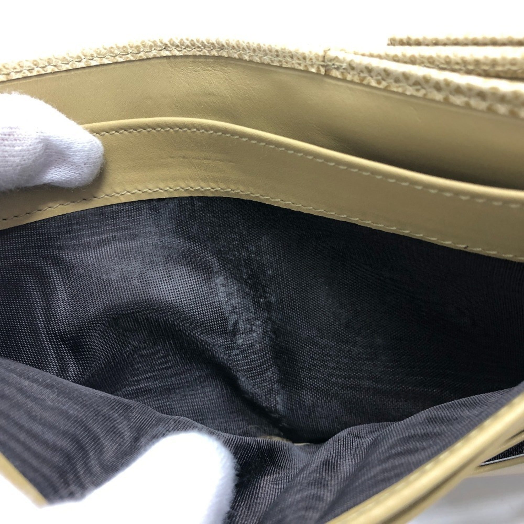 Gucci Beige Leather Wallet (Bi-Fold) (Pre-Owned)