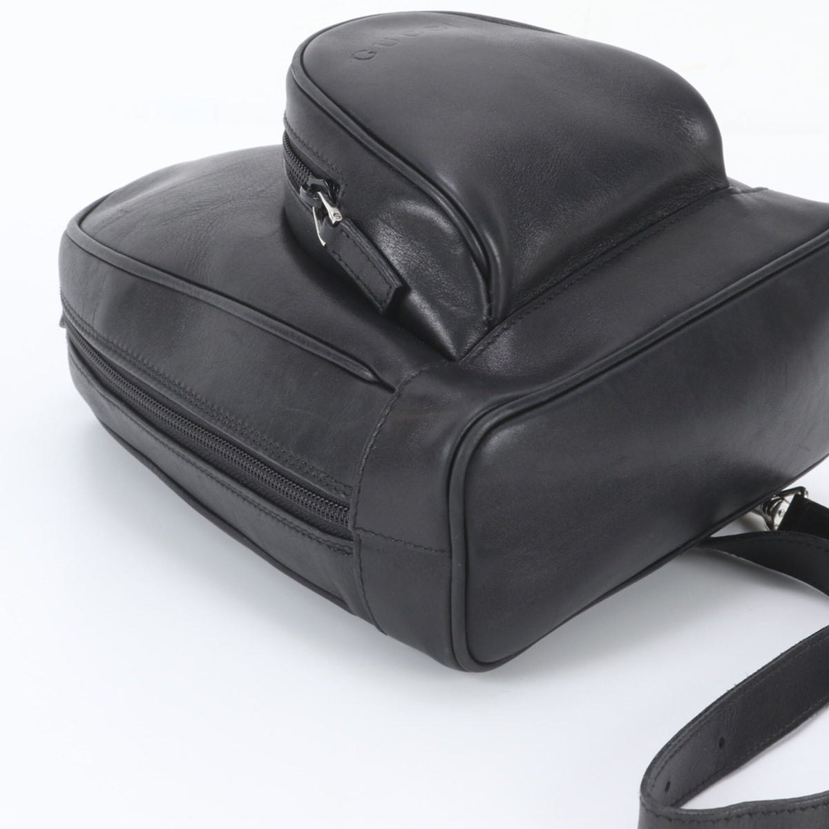 Gucci Black Leather Pouch Shoulder Bag Sling Bag (Pre-Owned)