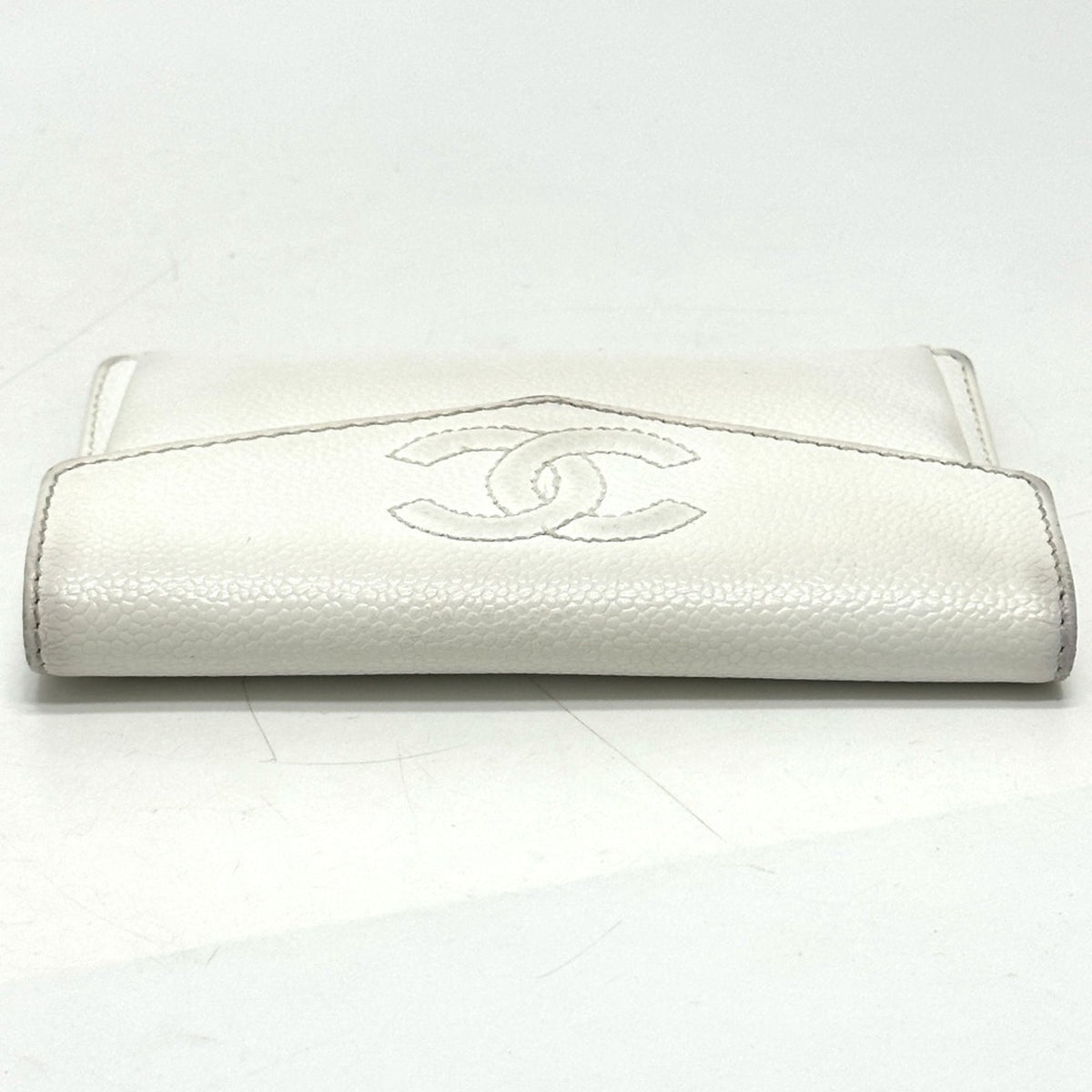 Chanel White Grained Calfskin Wallet (Bi-Fold) (Pre-Owned)