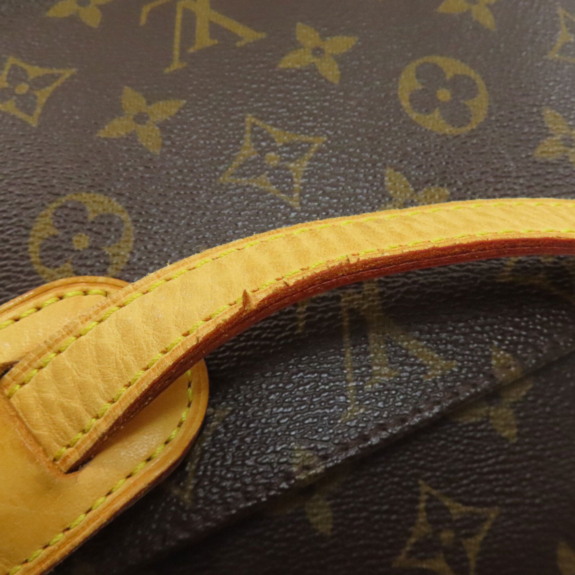 Louis Vuitton Brown Monogram Monogram Canvas Shoulder Bag (Pre-Owned)