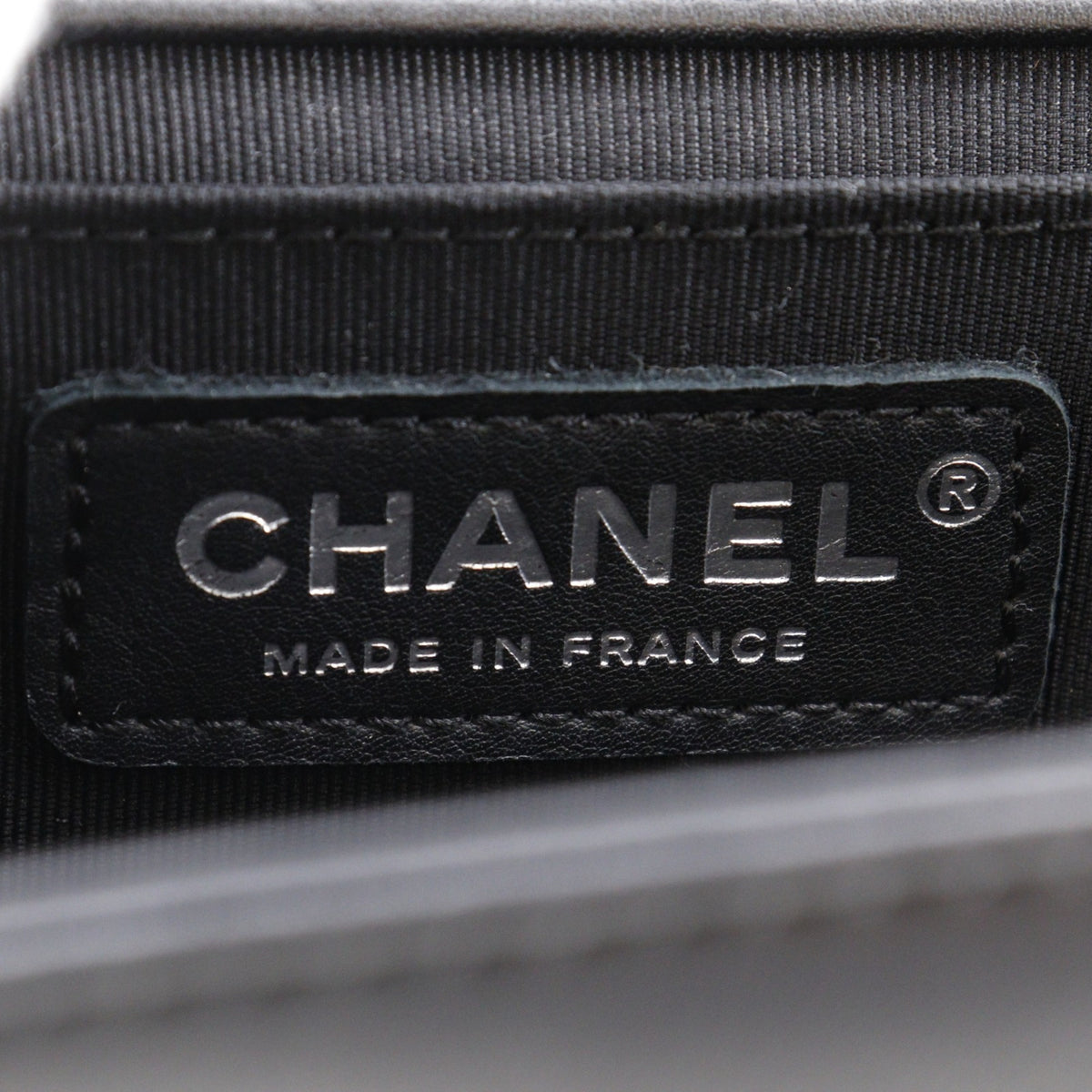 Chanel Black Leather Shoulder Bag (Pre-Owned)