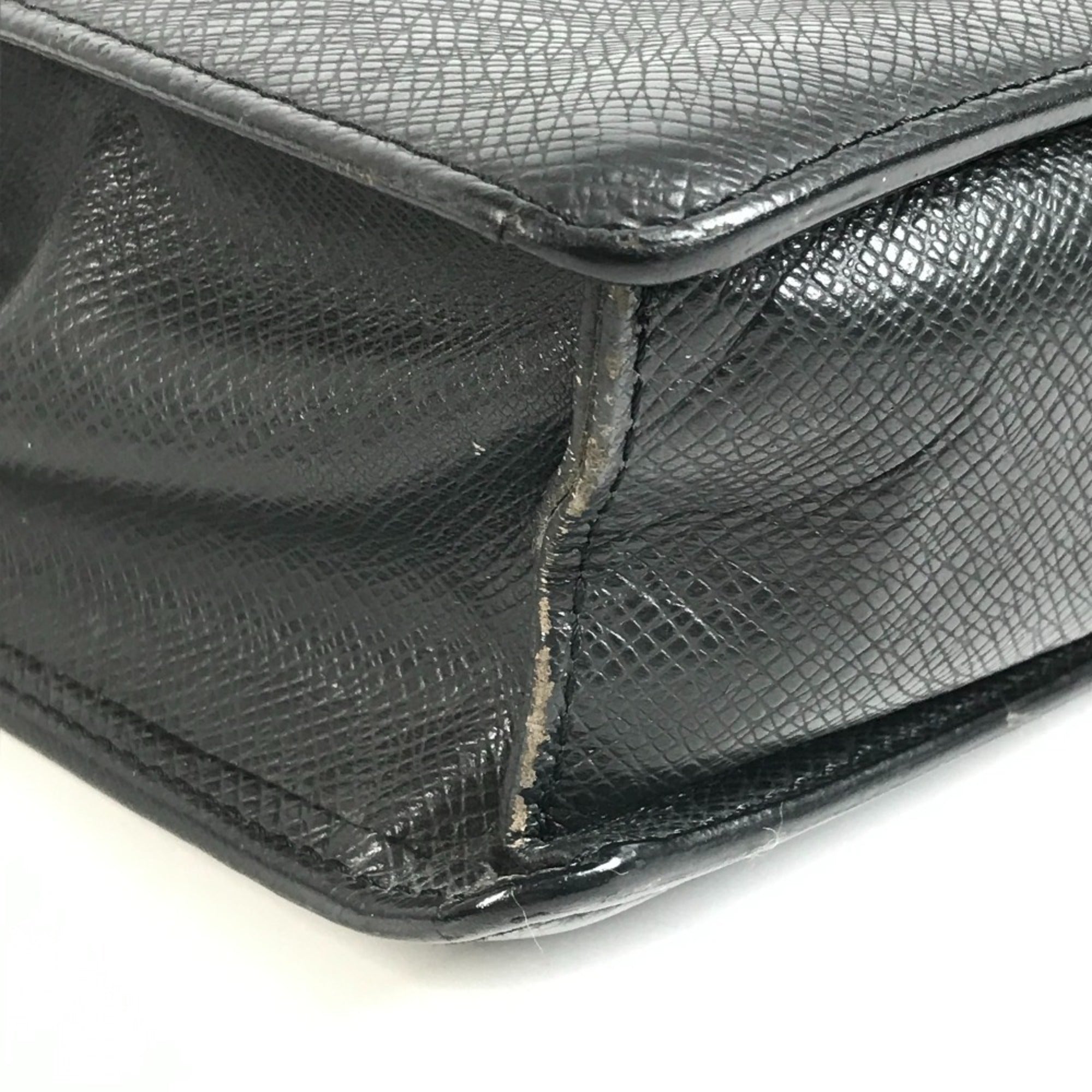 Louis Vuitton Ardoise Black Taiga Leather Clutch Bag Handbag Pouch (Pre-Owned)