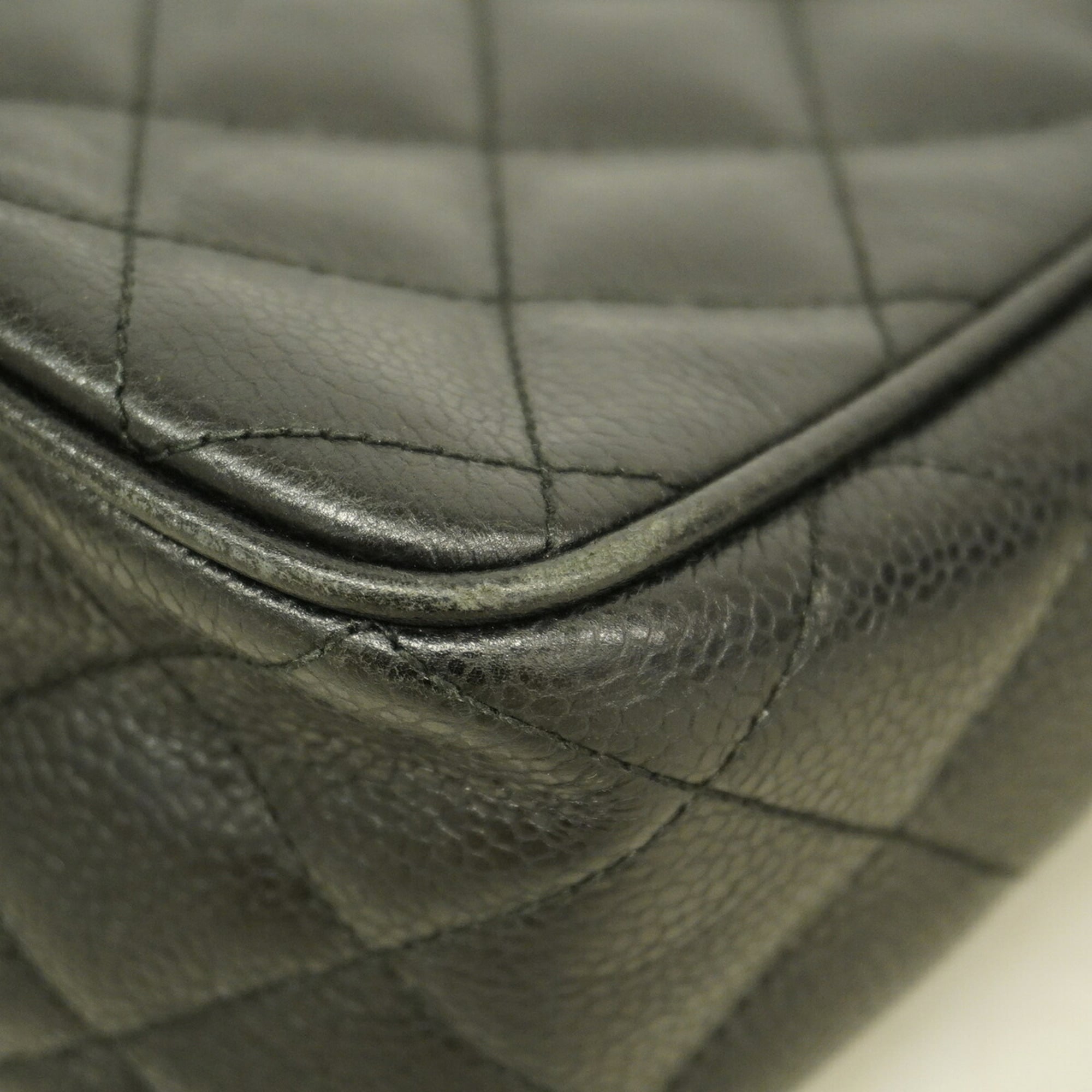 Chanel Black Grained Calfskin Shoulder Bag (Pre-Owned)